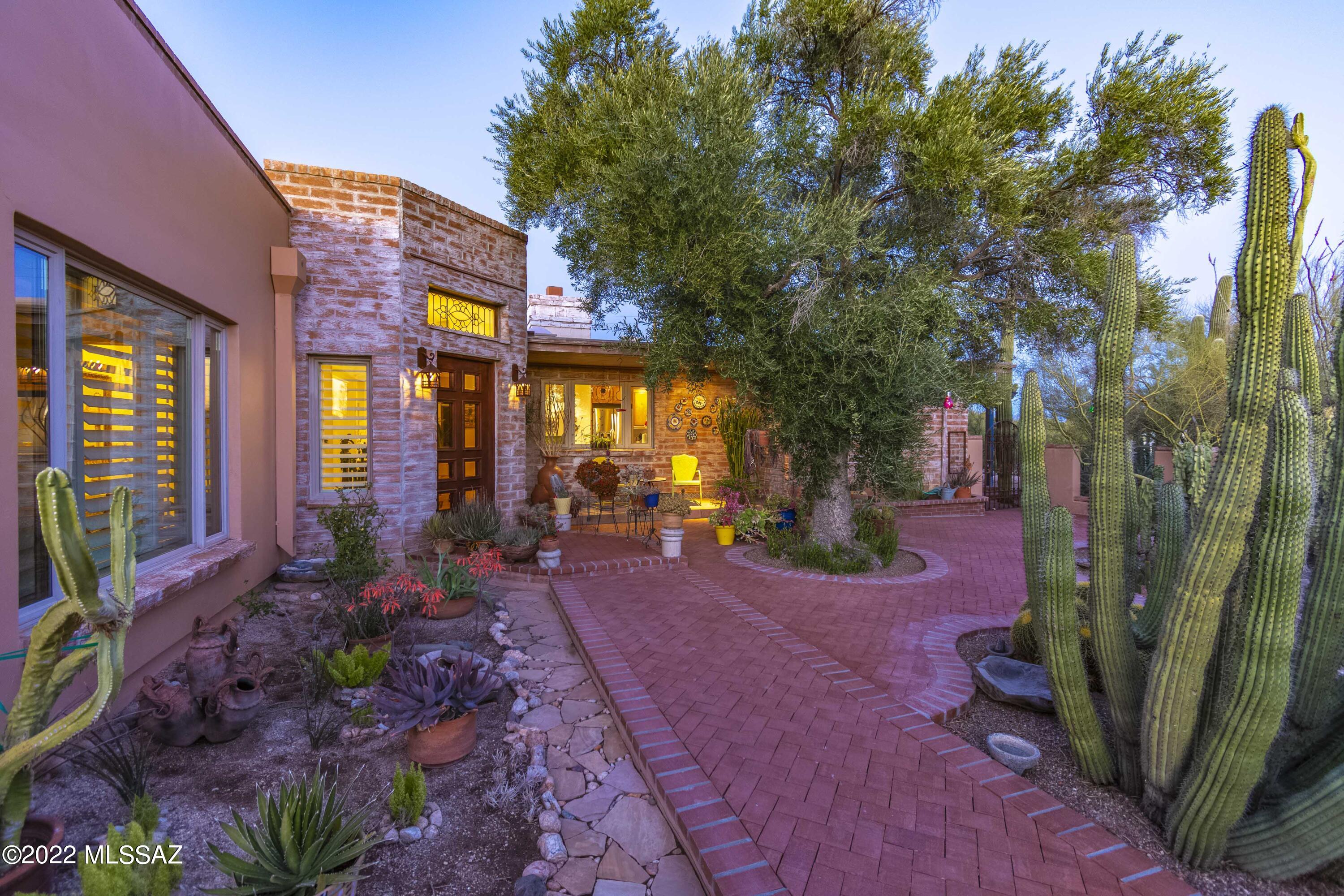 Casas Adobes Estates NO. 3-A - Residential