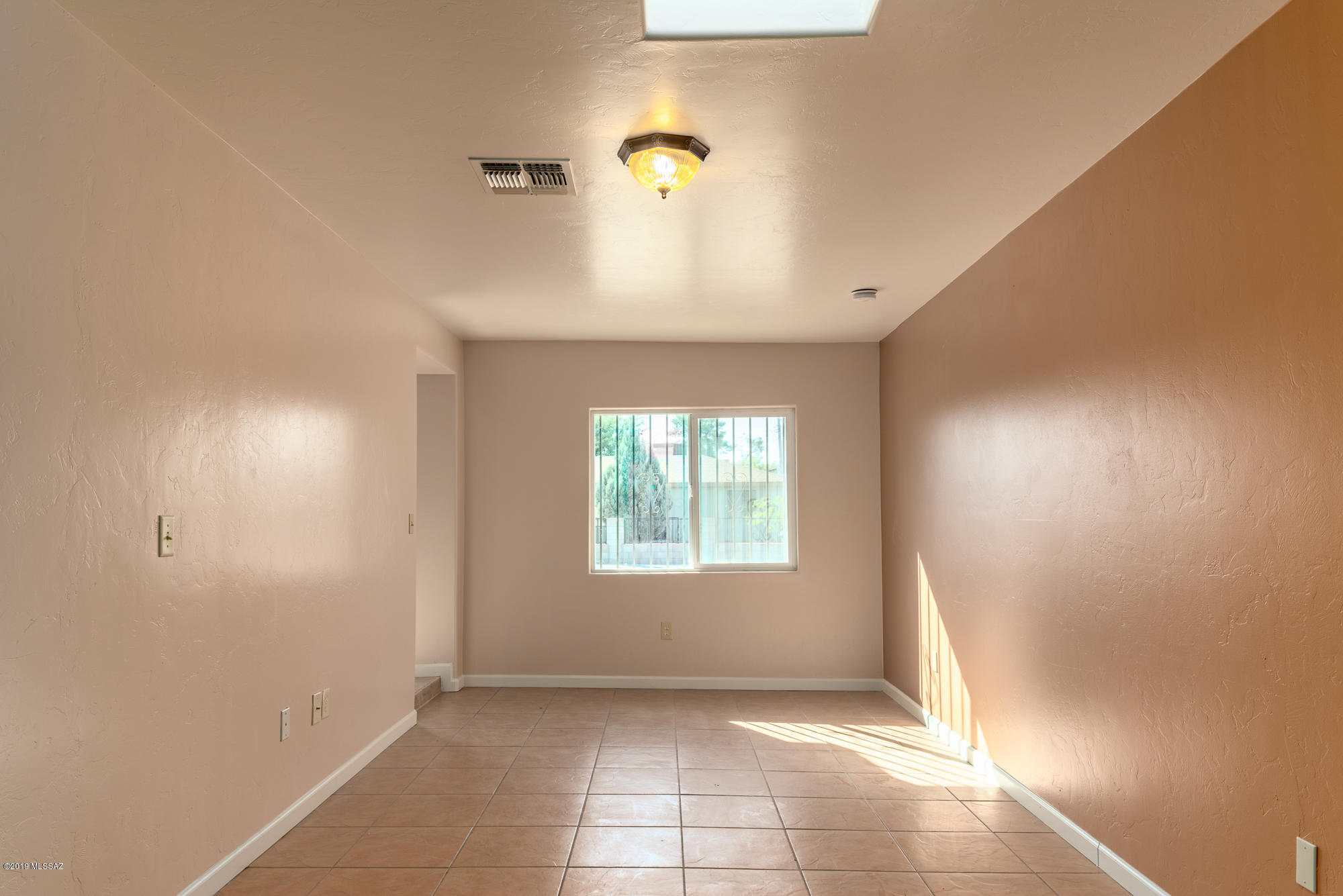 Mission Manor - Residential