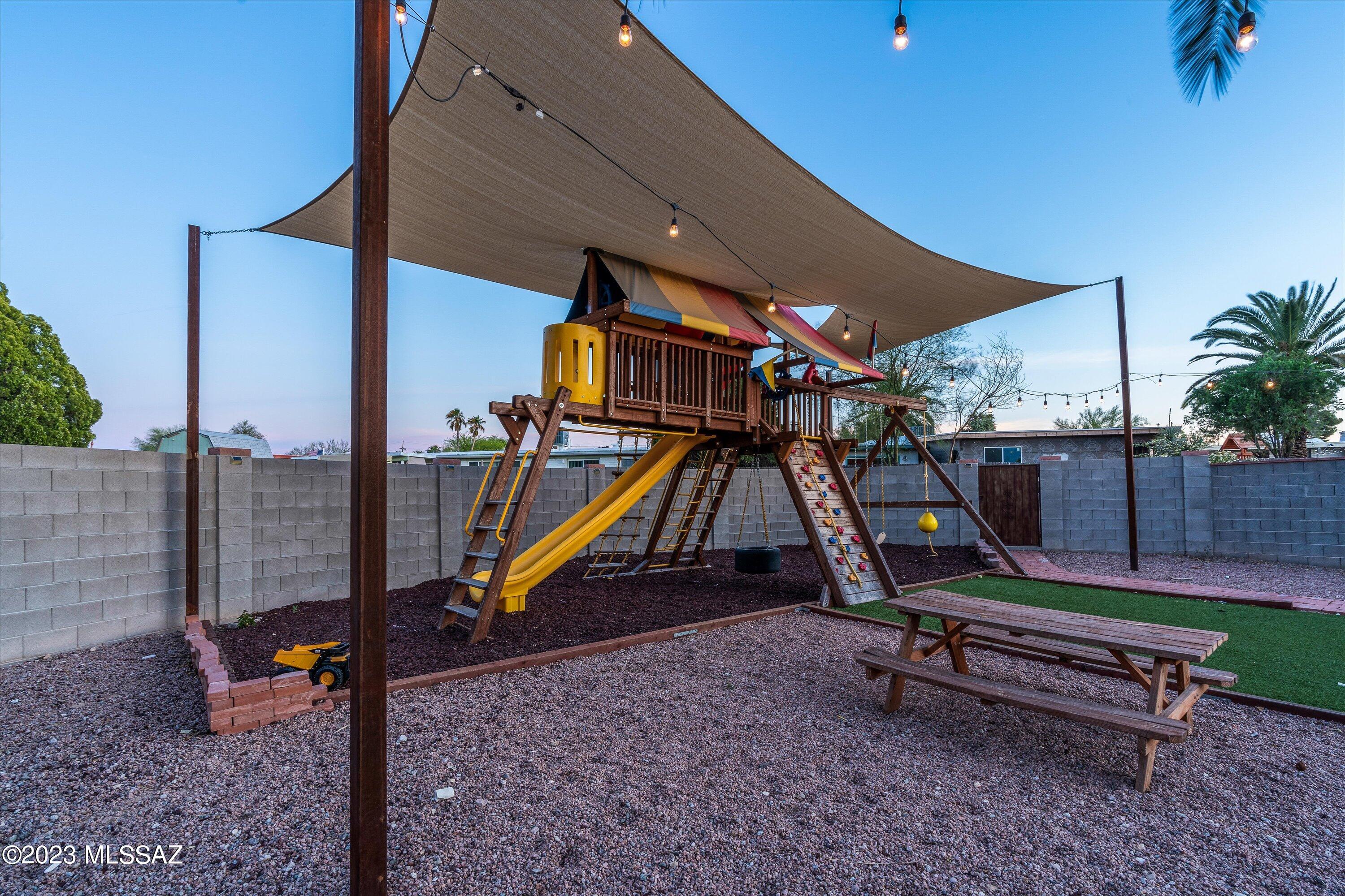 Verde Vista (101-122) - Residential