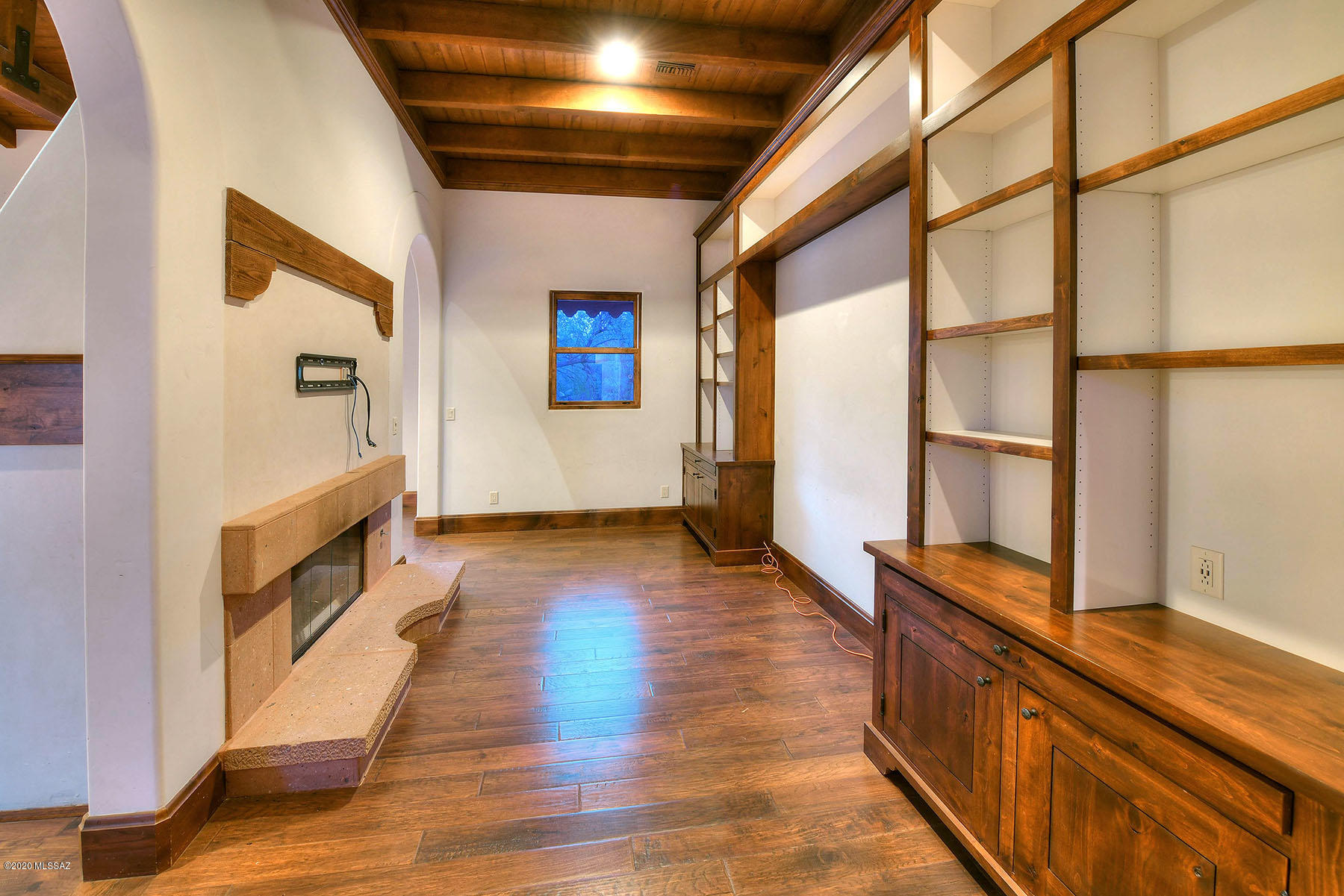 El Rancho Merlita (1-16) - Residential