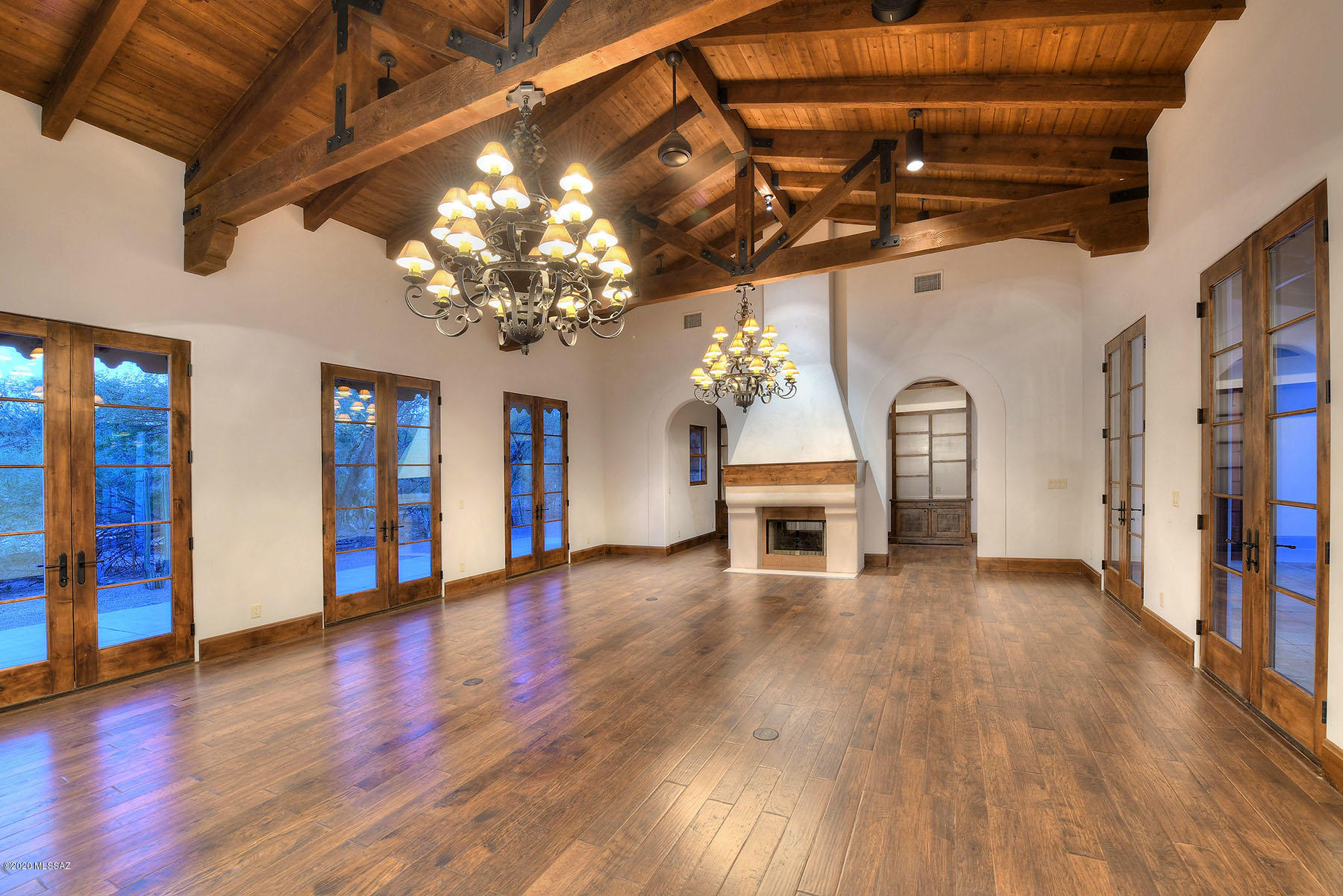 El Rancho Merlita (1-16) - Residential