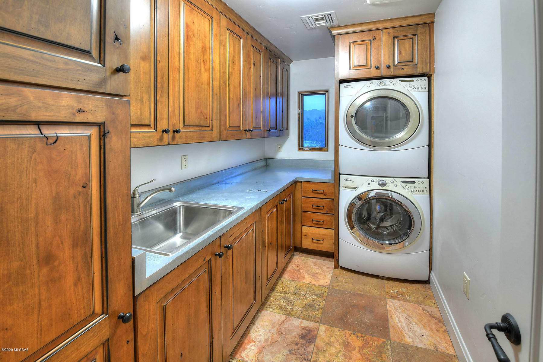 El Rancho Merlita (1-16) - Residential