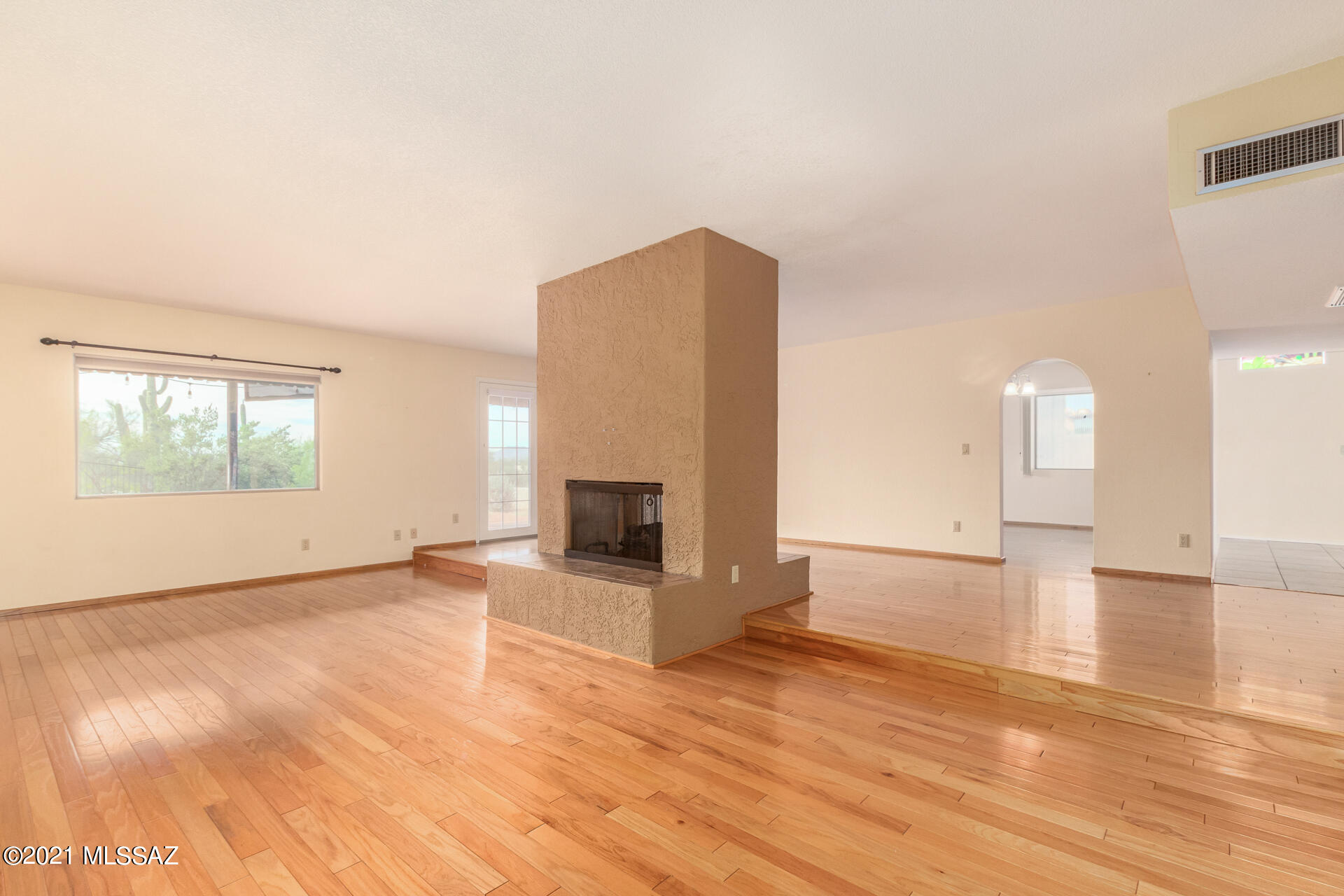 Santa Catalina Estates NO. 4 (1-180) - Residential Lease