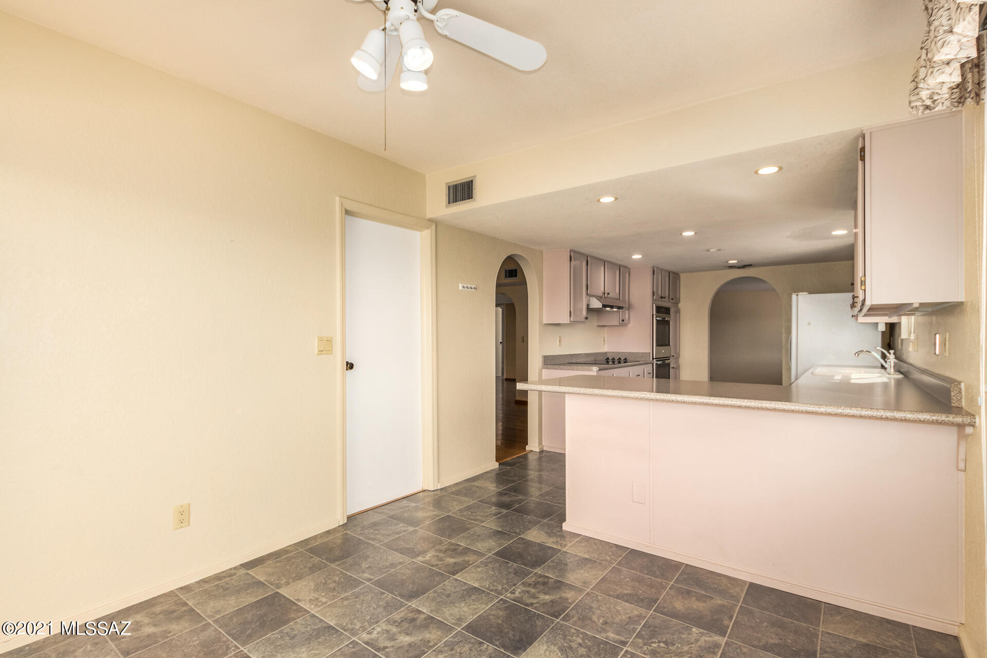 Santa Catalina Estates NO. 4 (1-180) - Residential Lease