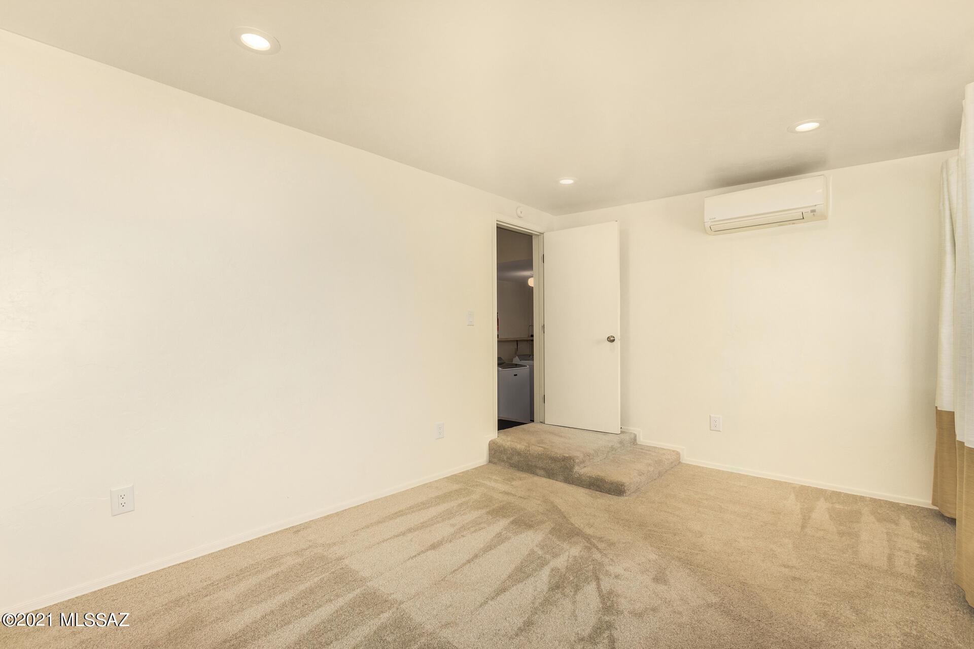 Santa Catalina Estates NO. 4 (1-180) - Residential Lease