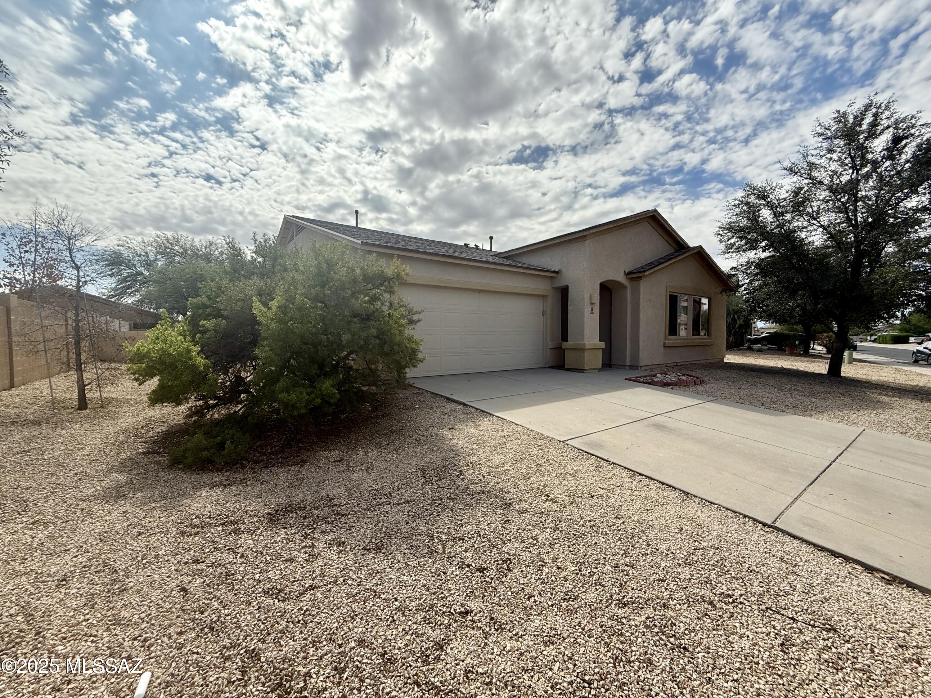 Camino Verde Estates II (1-204) - Residential Lease