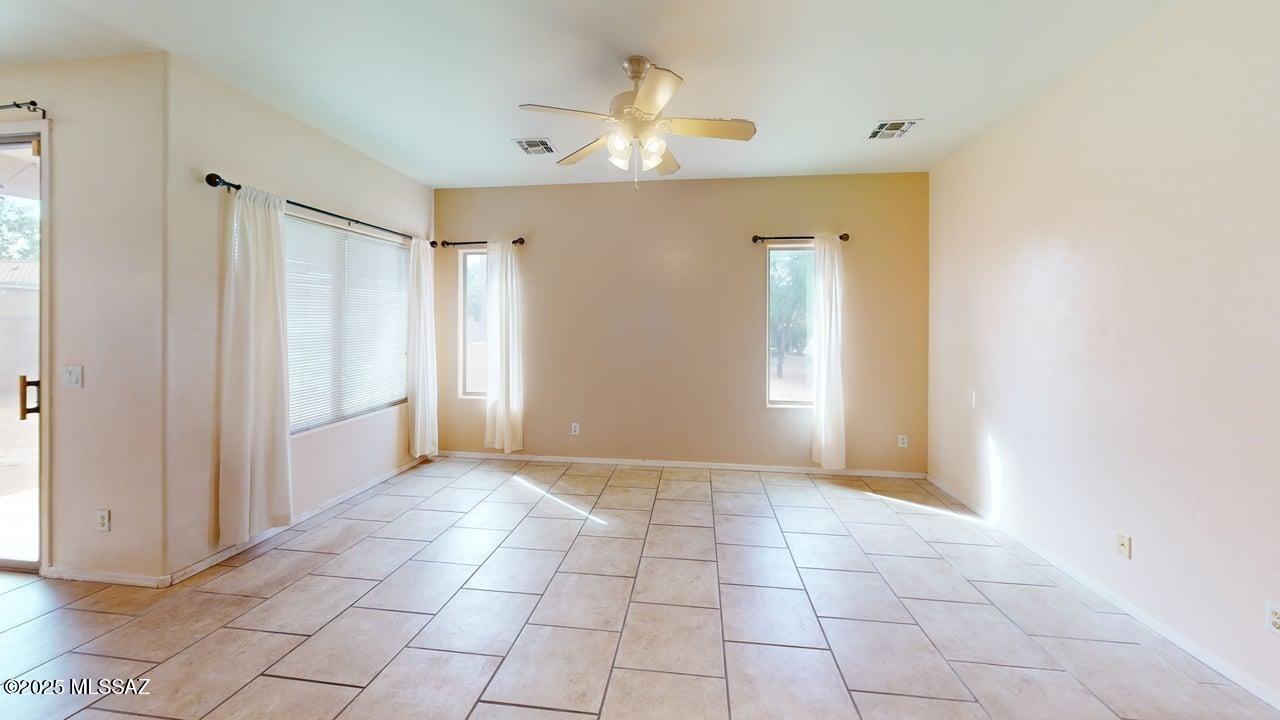 Camino Verde Estates II (1-204) - Residential Lease