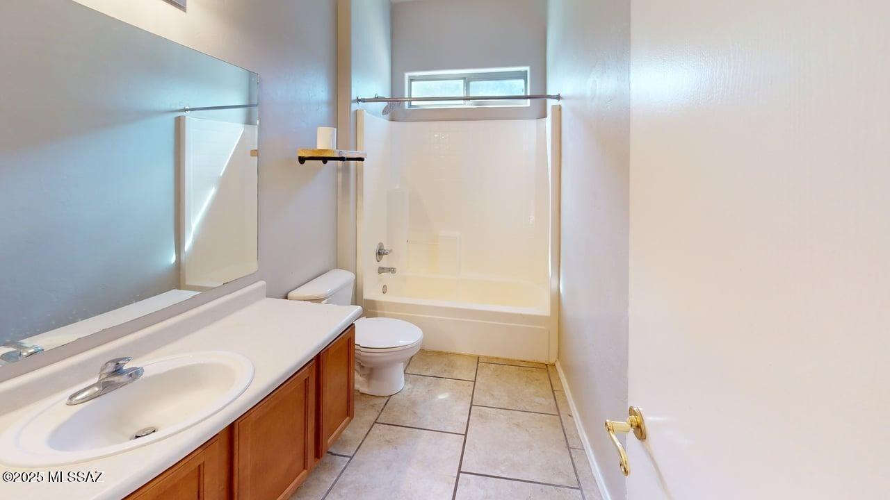 Camino Verde Estates II (1-204) - Residential Lease