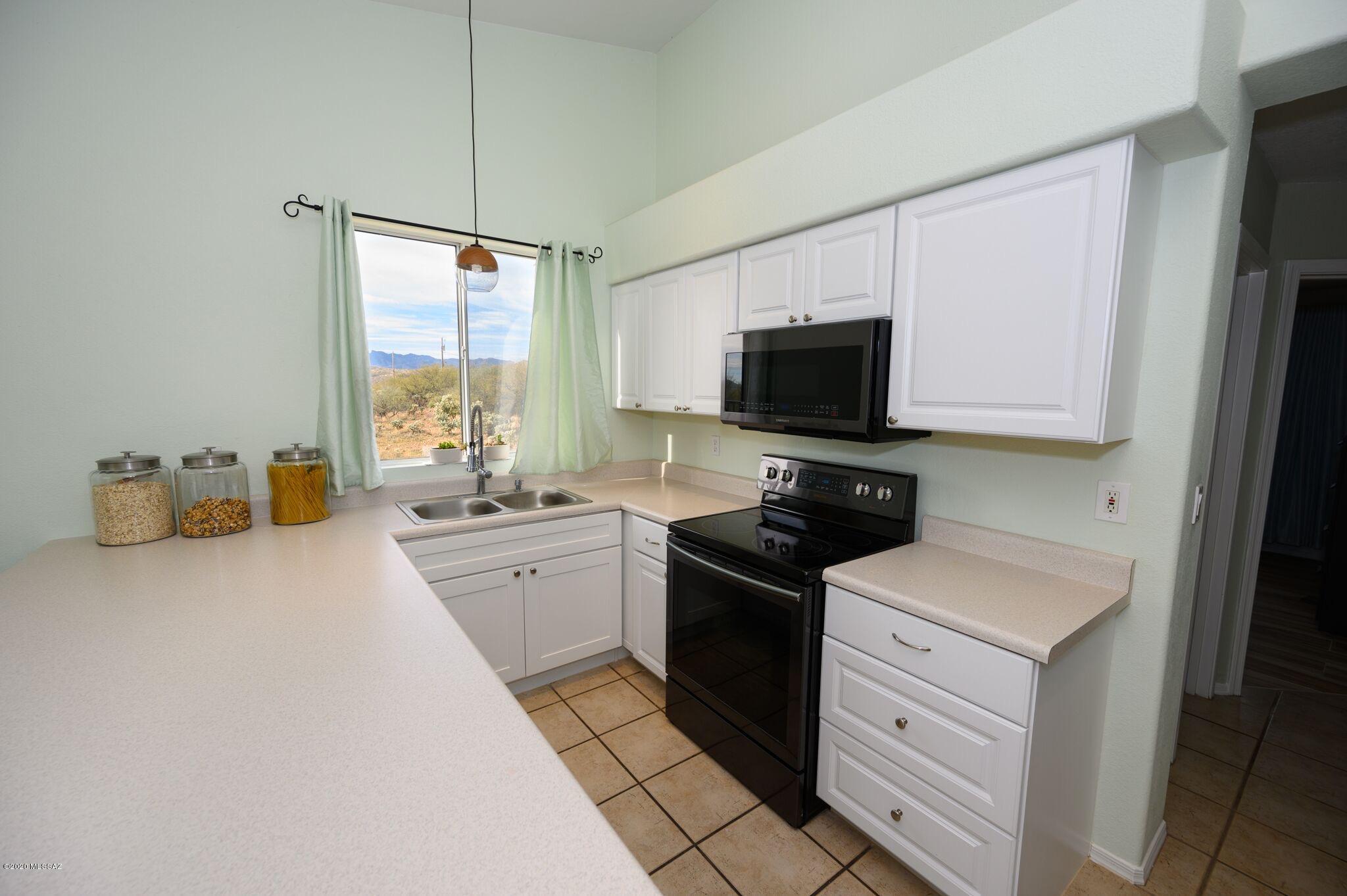 Rio Rico Villas 14 - Residential