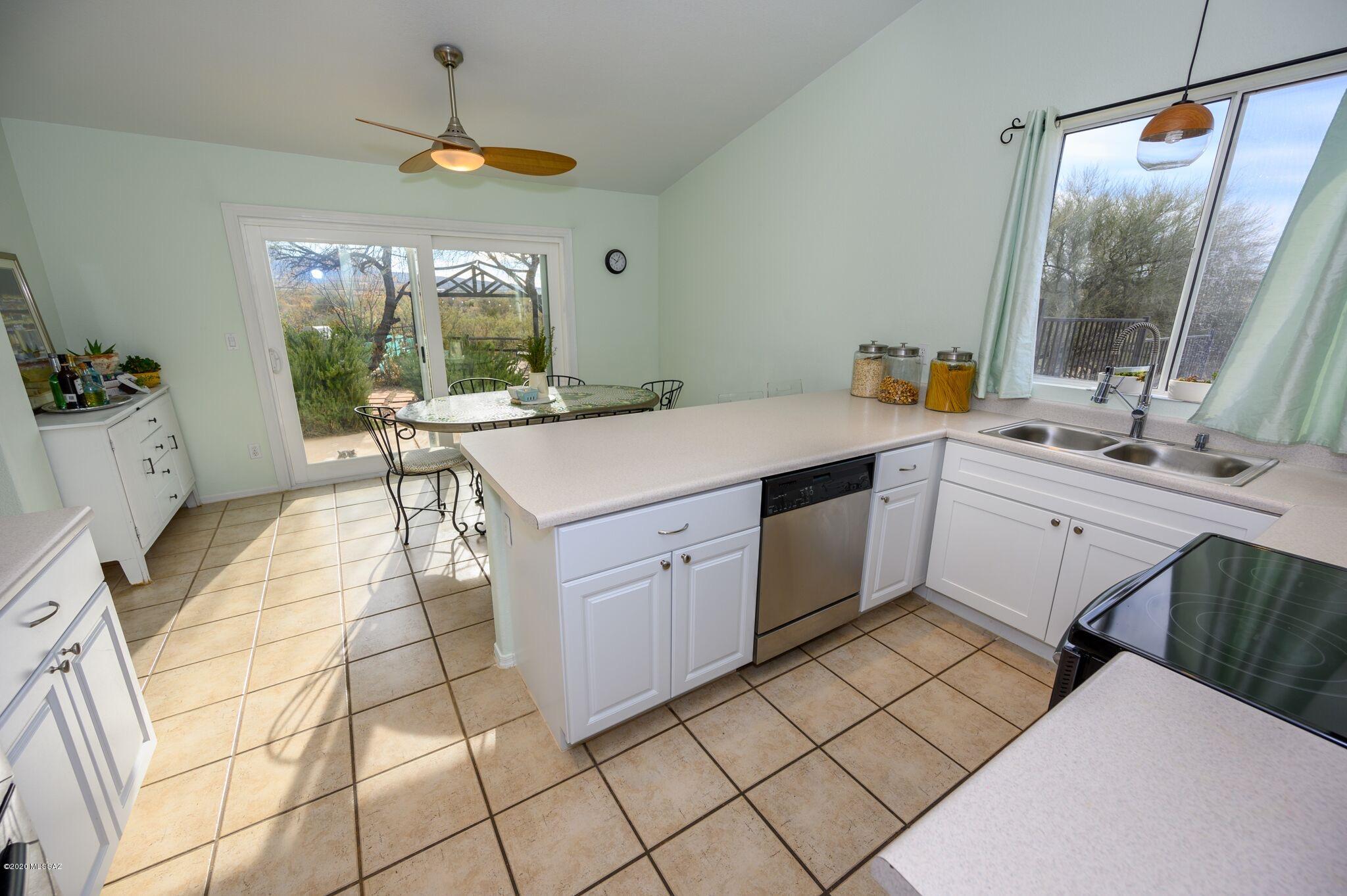 Rio Rico Villas 14 - Residential