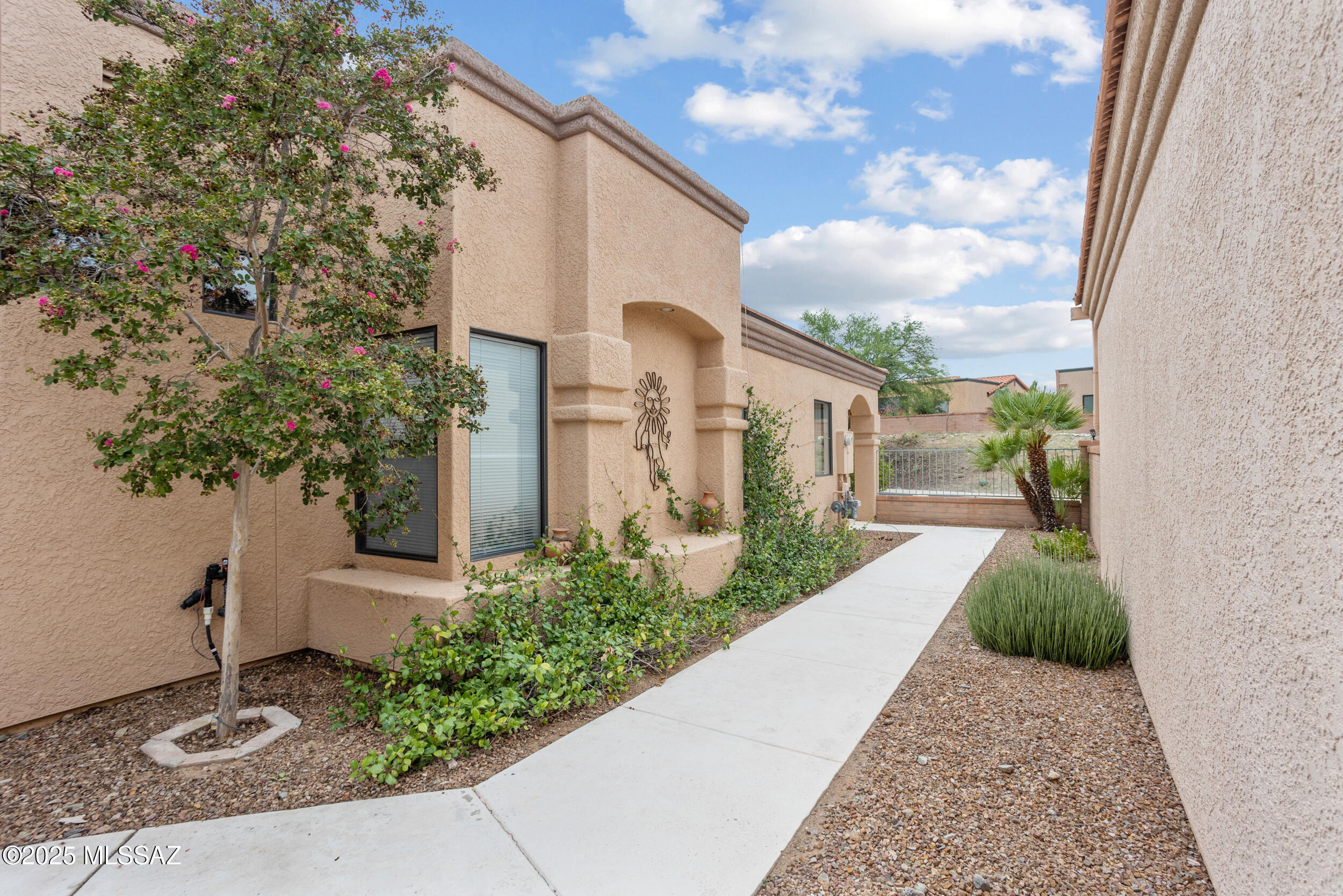 San Ignacio Vistas (101-113,224-228) - Residential
