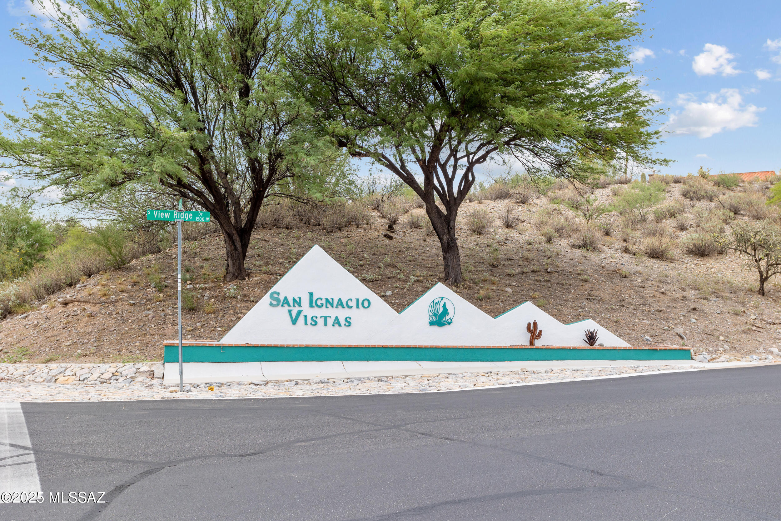 San Ignacio Vistas (101-113,224-228) - Residential