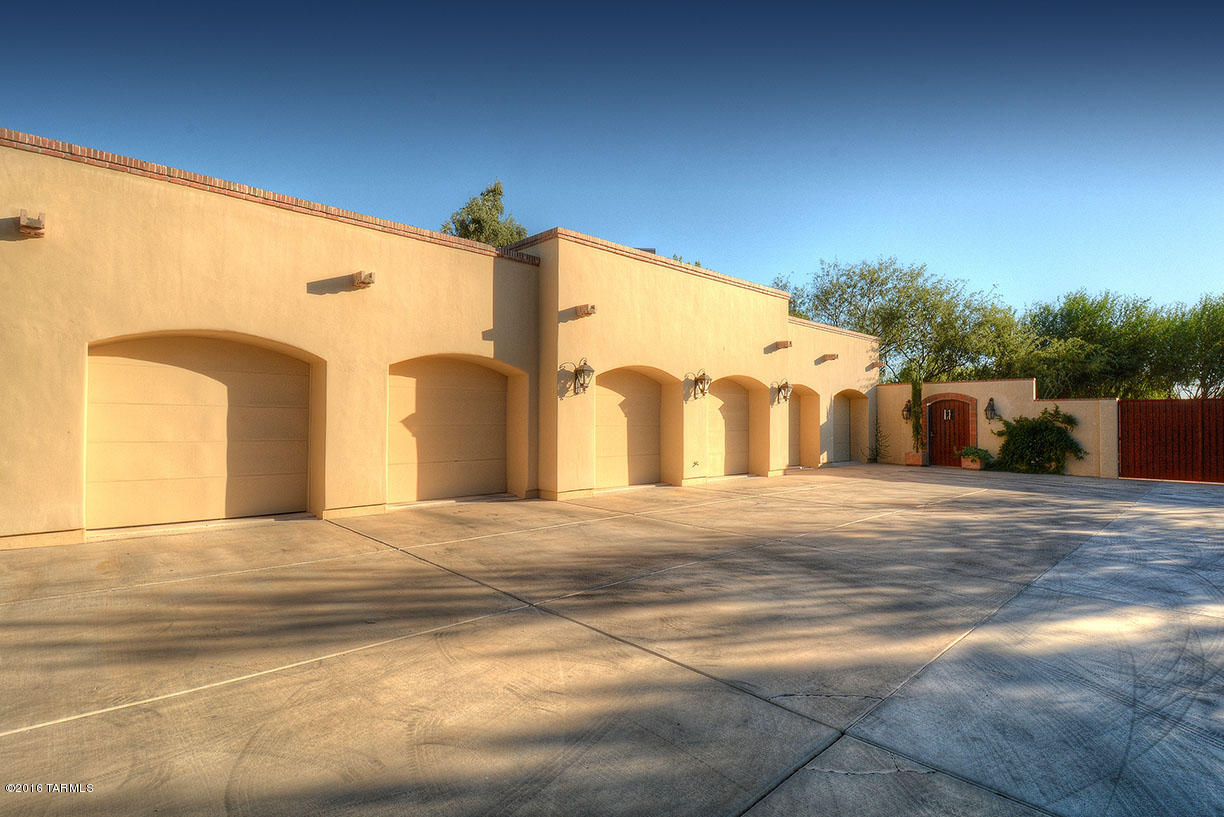 Country Club Estates NO. 1 - Residential