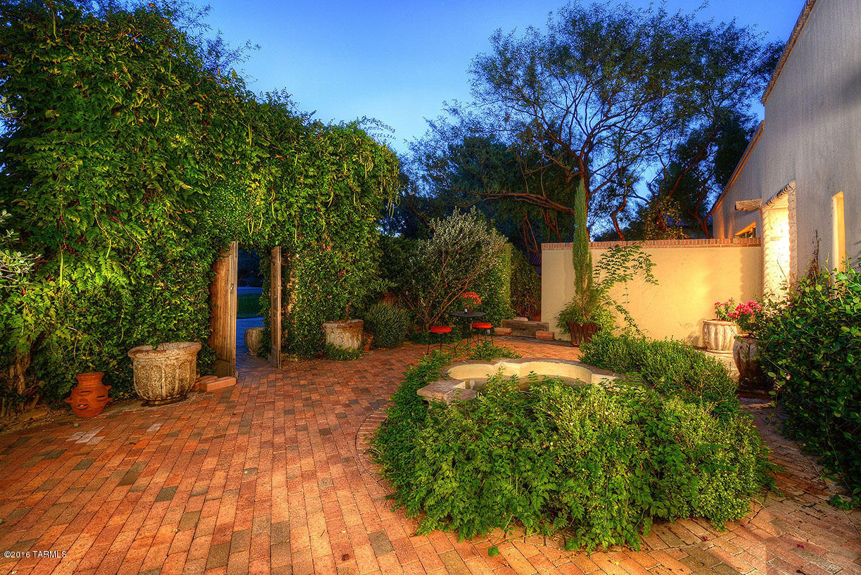 Country Club Estates NO. 1 - Residential