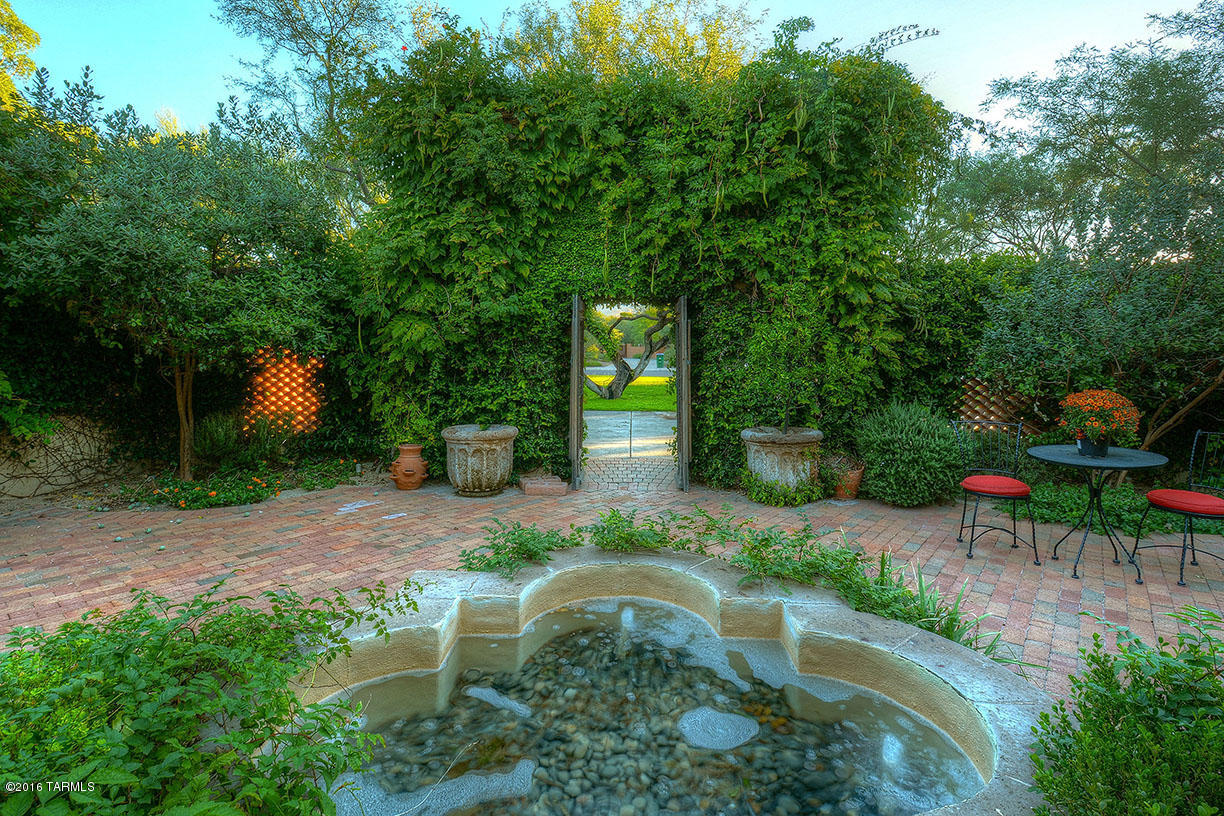 Country Club Estates NO. 1 - Residential