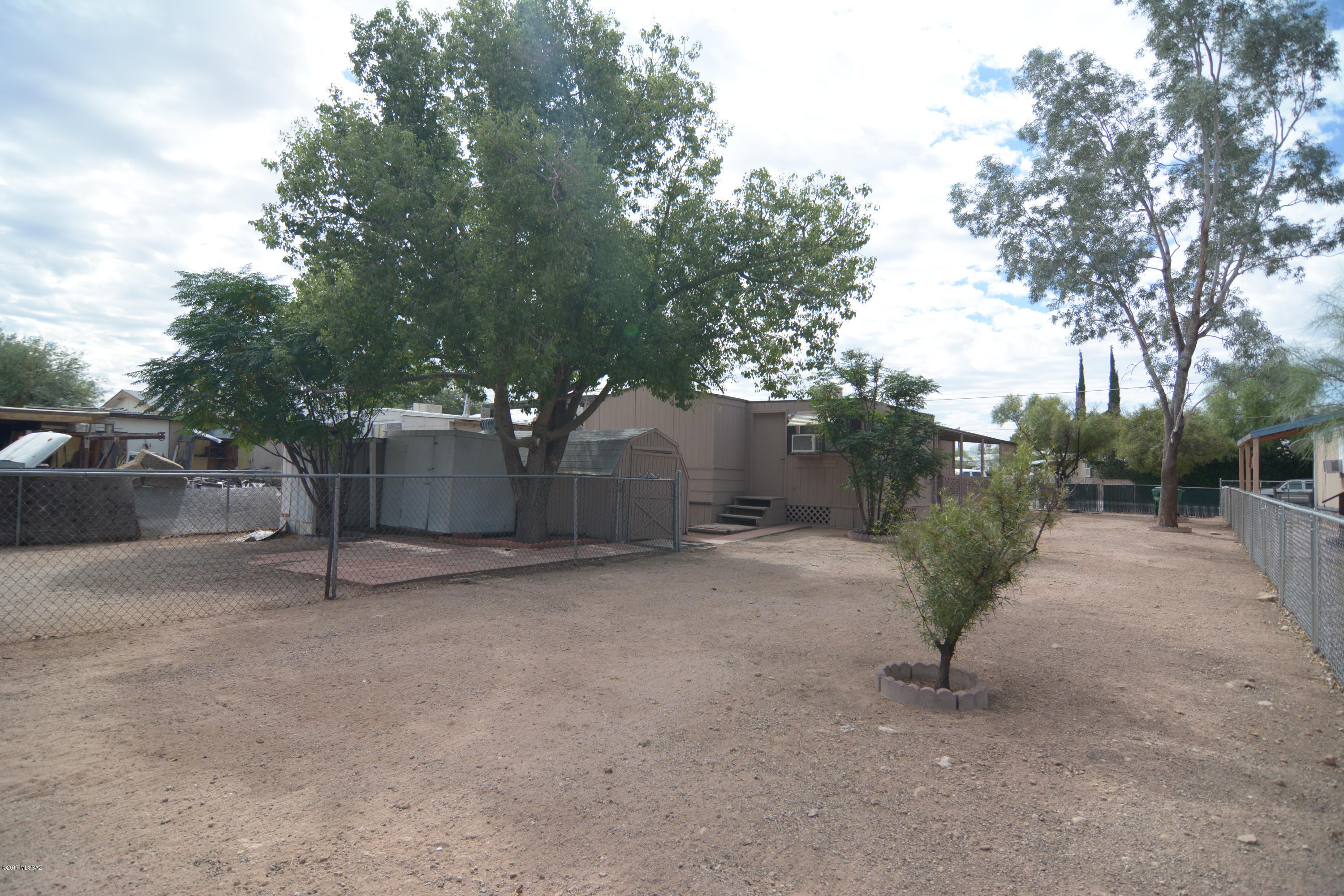 Los Ranchitos Number 7 - Residential
