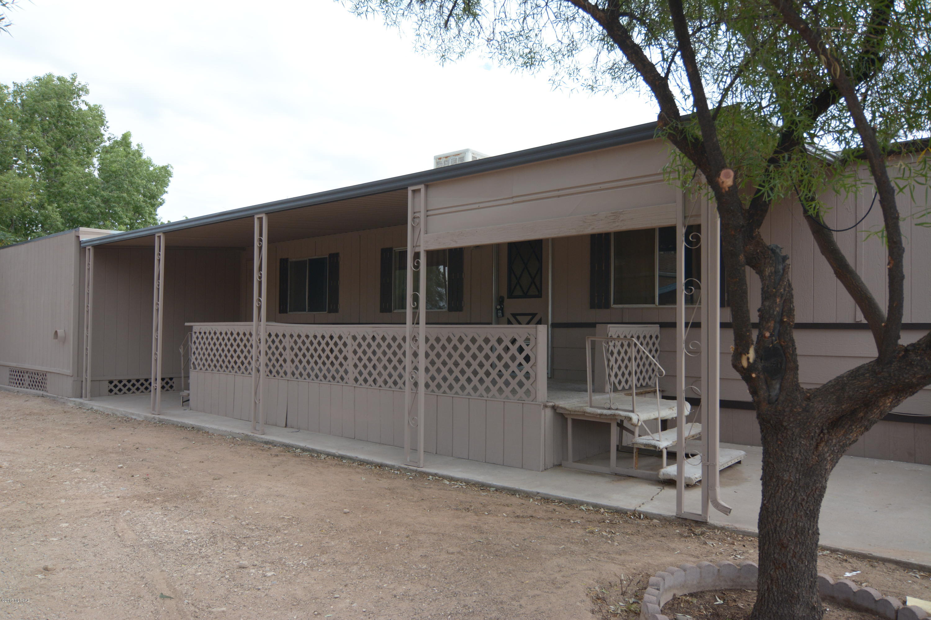 Los Ranchitos Number 7 - Residential