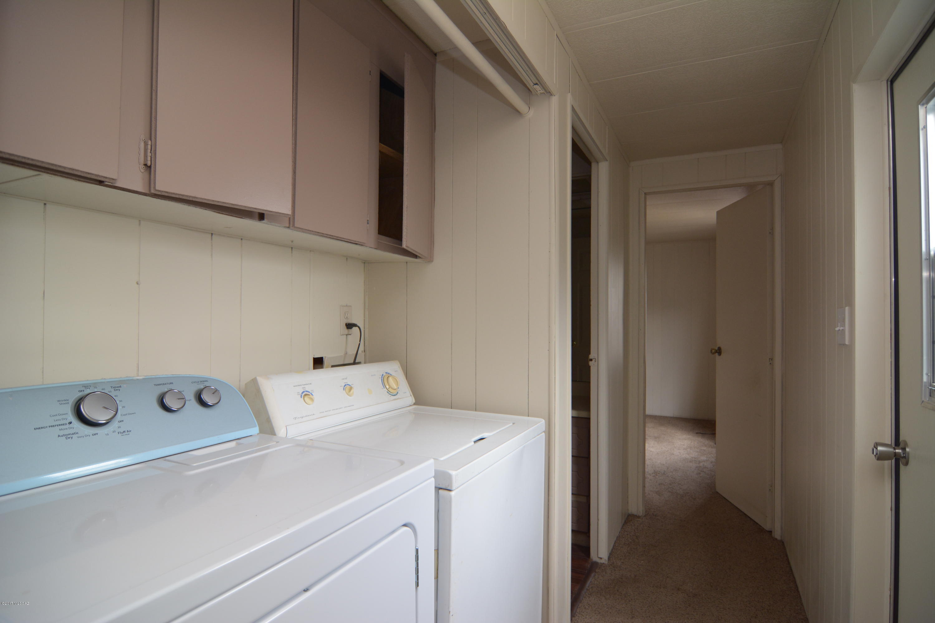 Los Ranchitos Number 7 - Residential