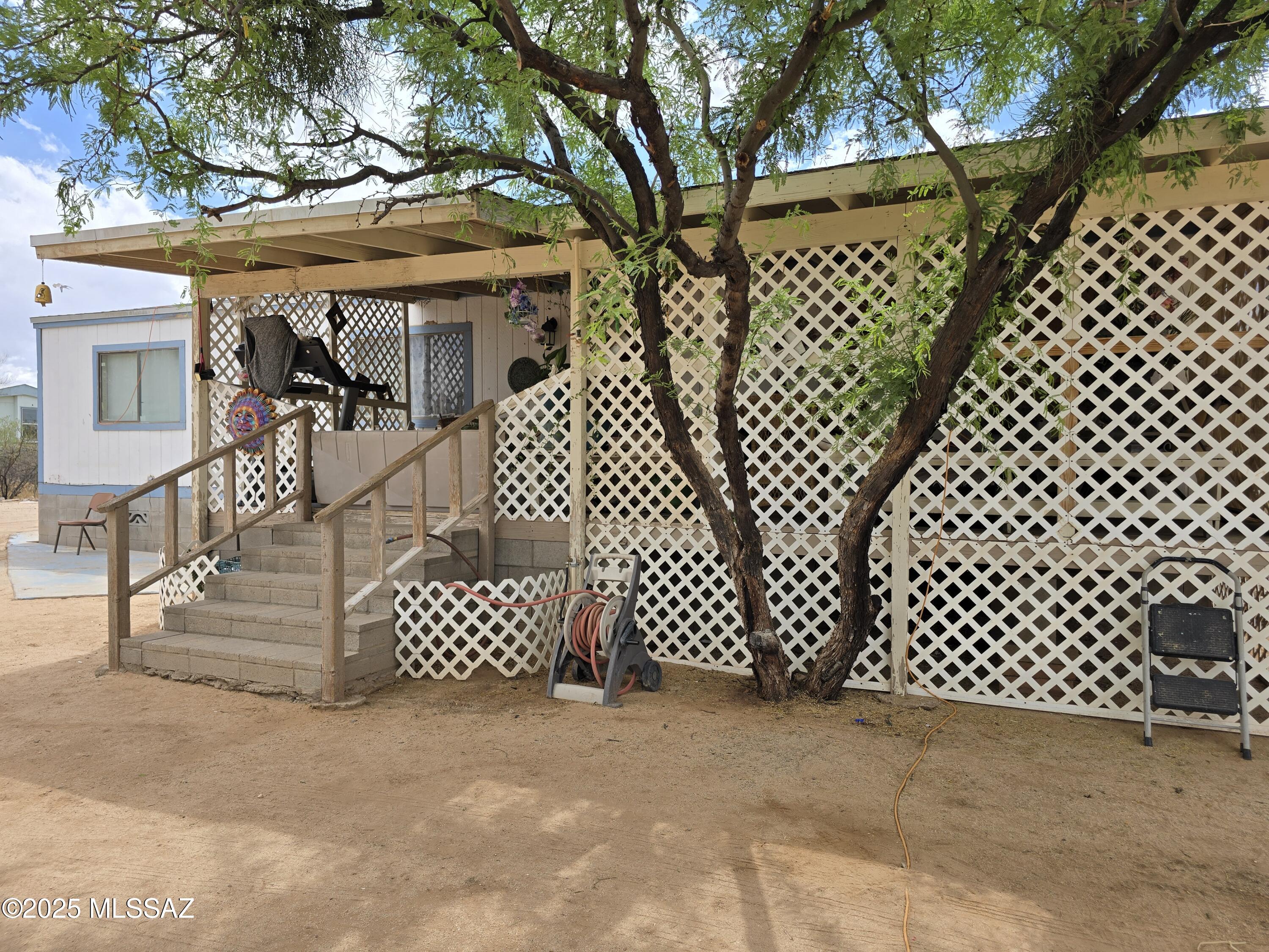 16045 W Quinlin Trail