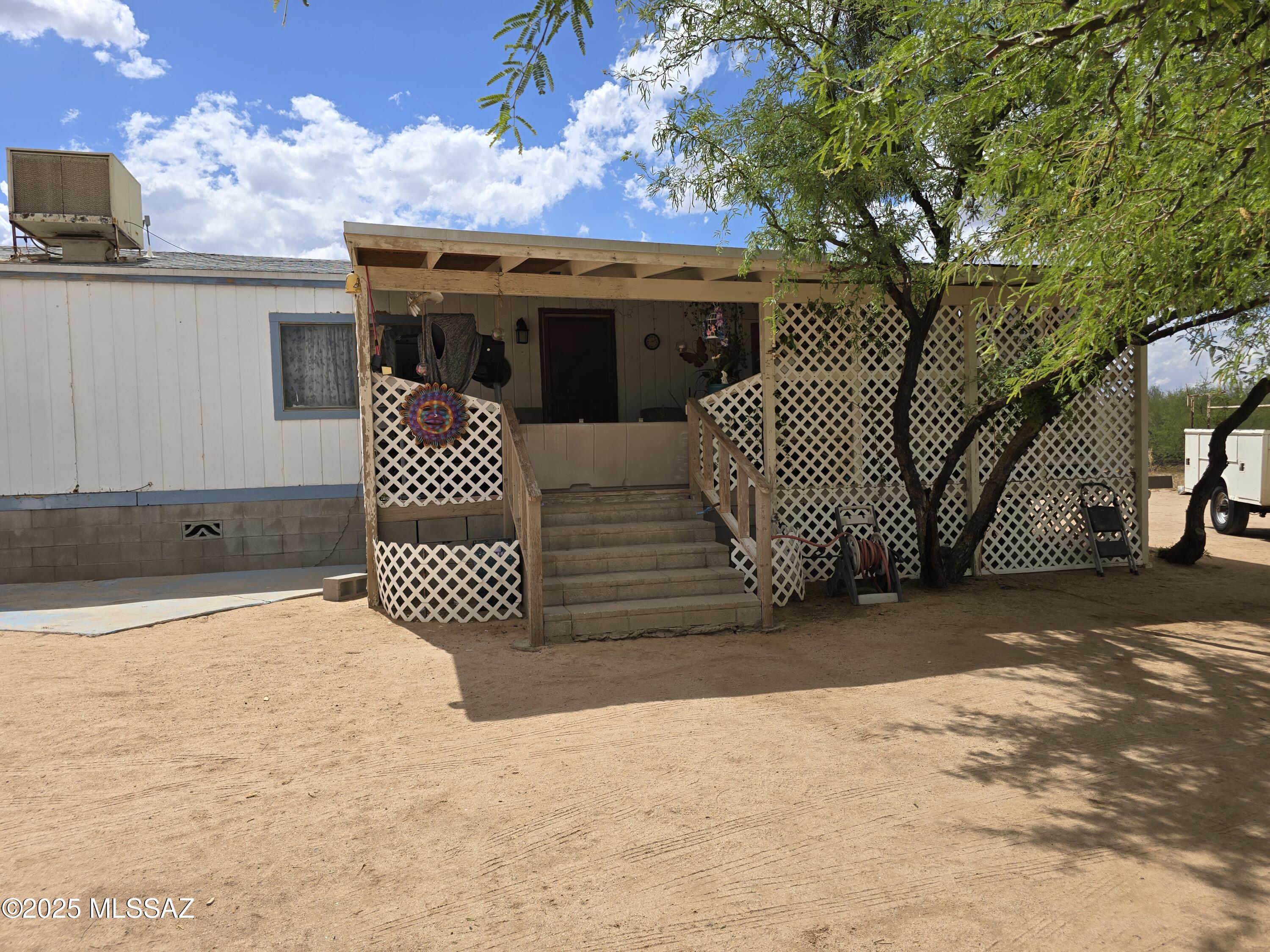 16045 W Quinlin Trail