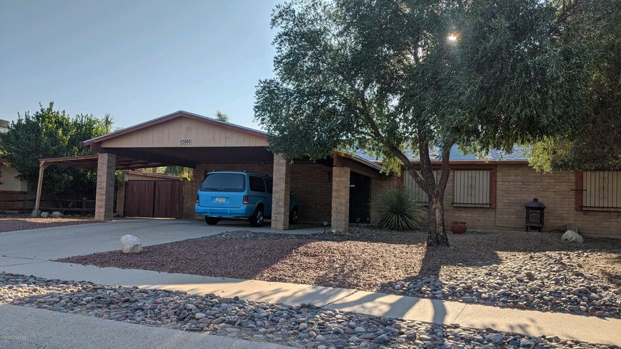 New roof, new water heater, pool, new sunscreens.