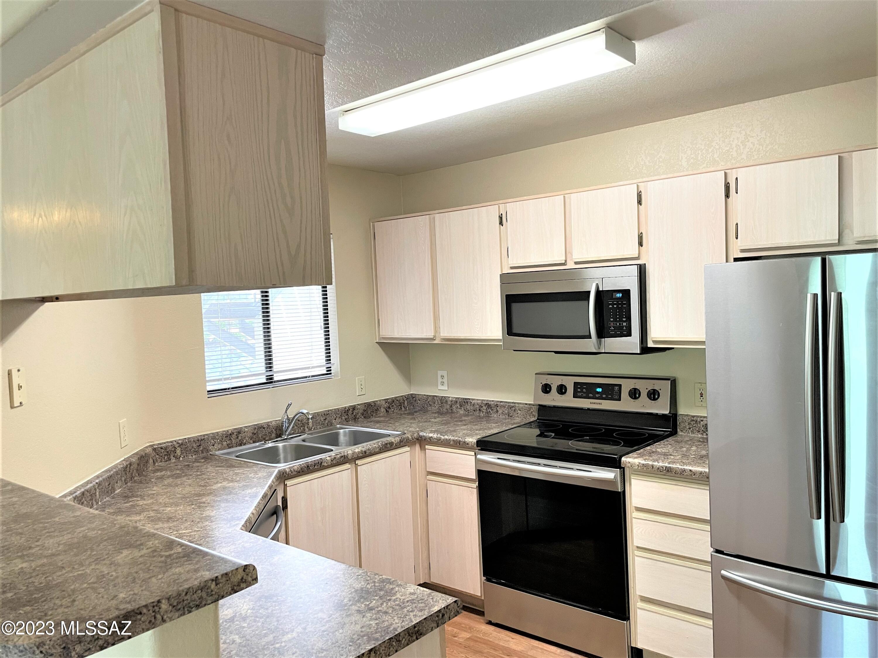 Veranda at Ventana Condominiums - Residential Lease