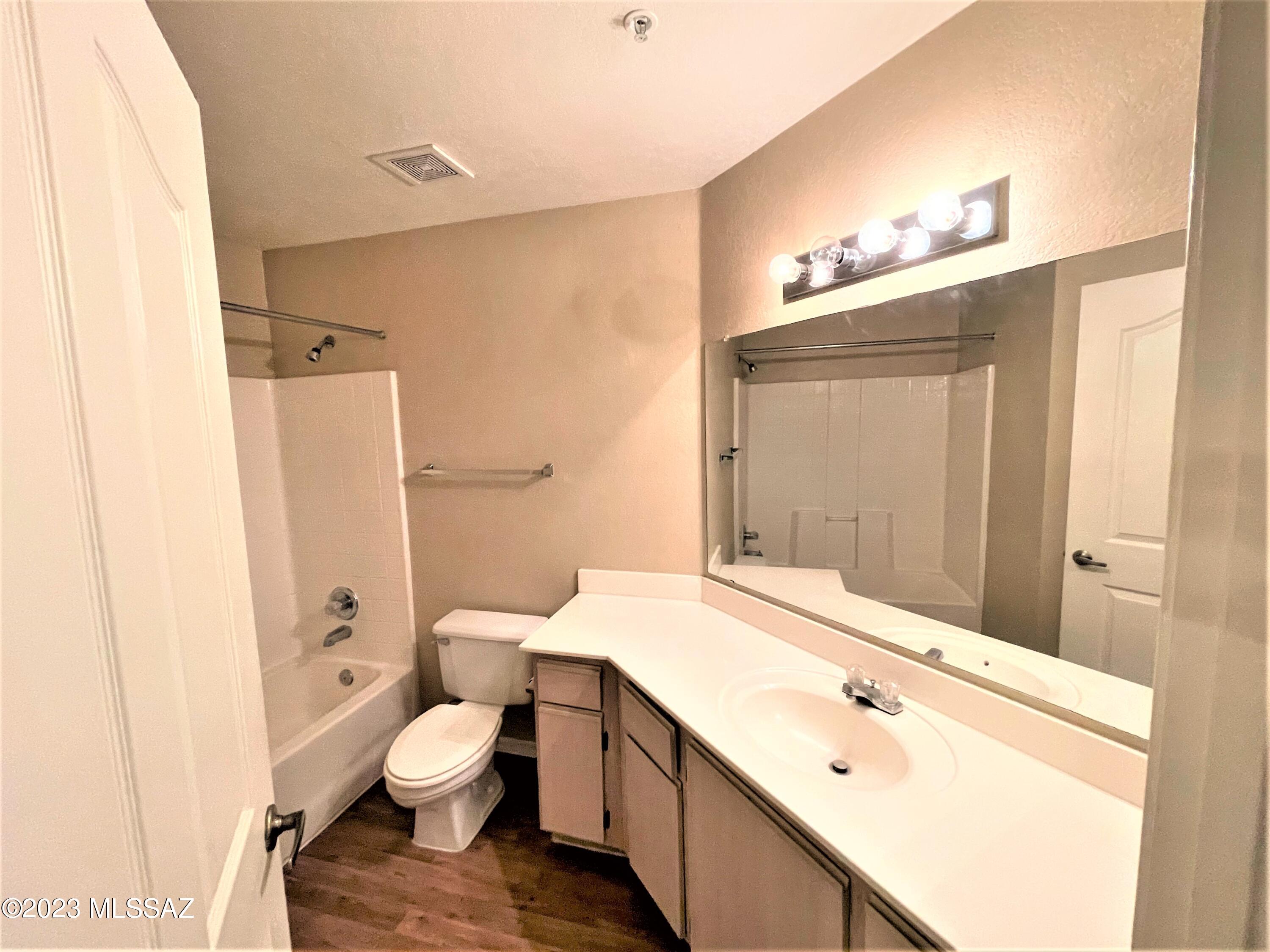 Veranda at Ventana Condominiums - Residential Lease