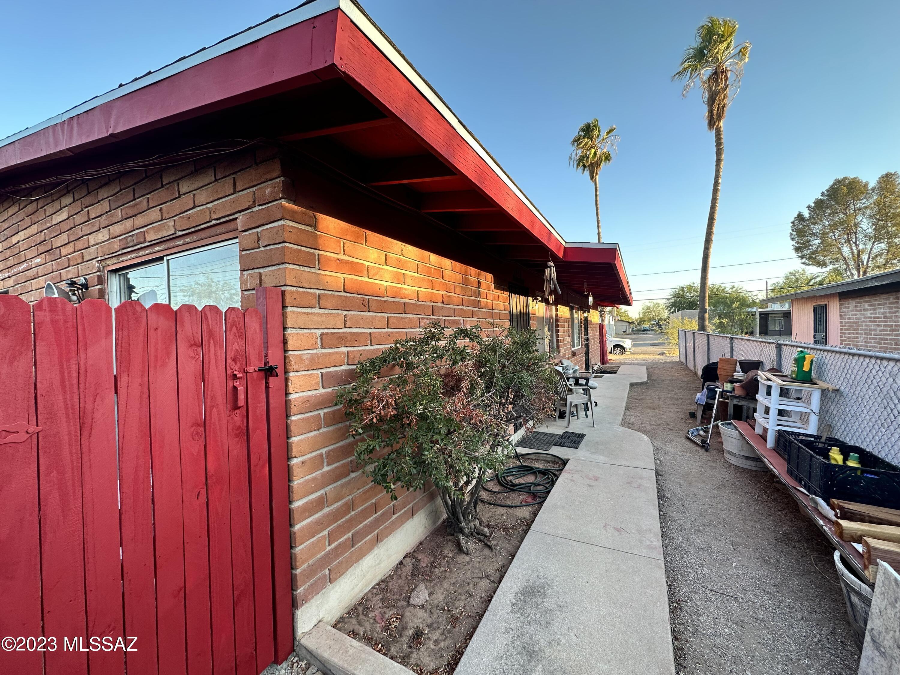 Granada Park - Residential Income