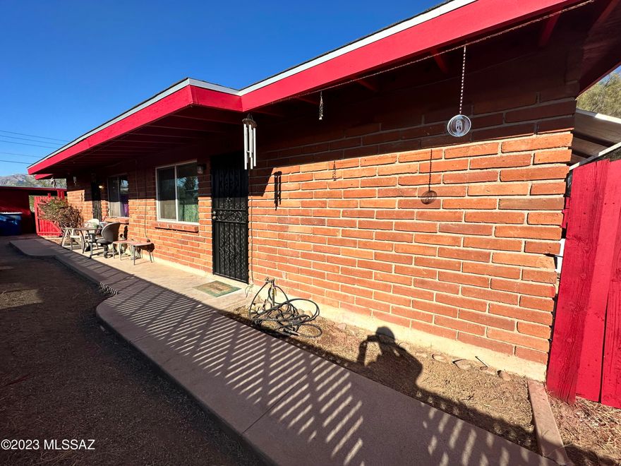 Range priced $300,000-$339,900.
Well maintained Mid-Town adobe duplex with 2 bedrooms and 1 bathroom, spacious fenced yards, laundry hookups, cover carports and newer roof and AC  units. Owner is related to Listing Agent.