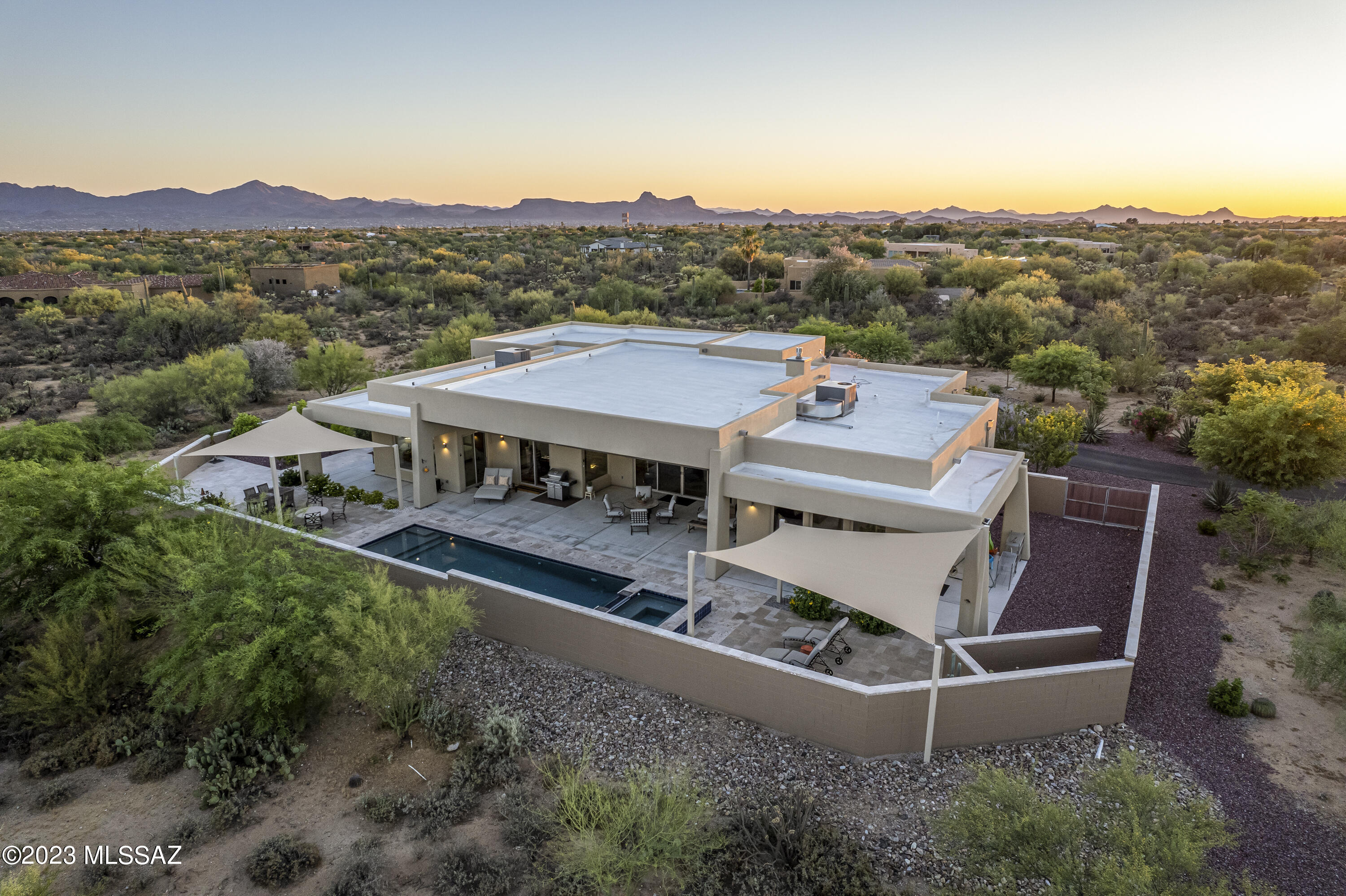 Rancho De Suenos (1-12) - Residential