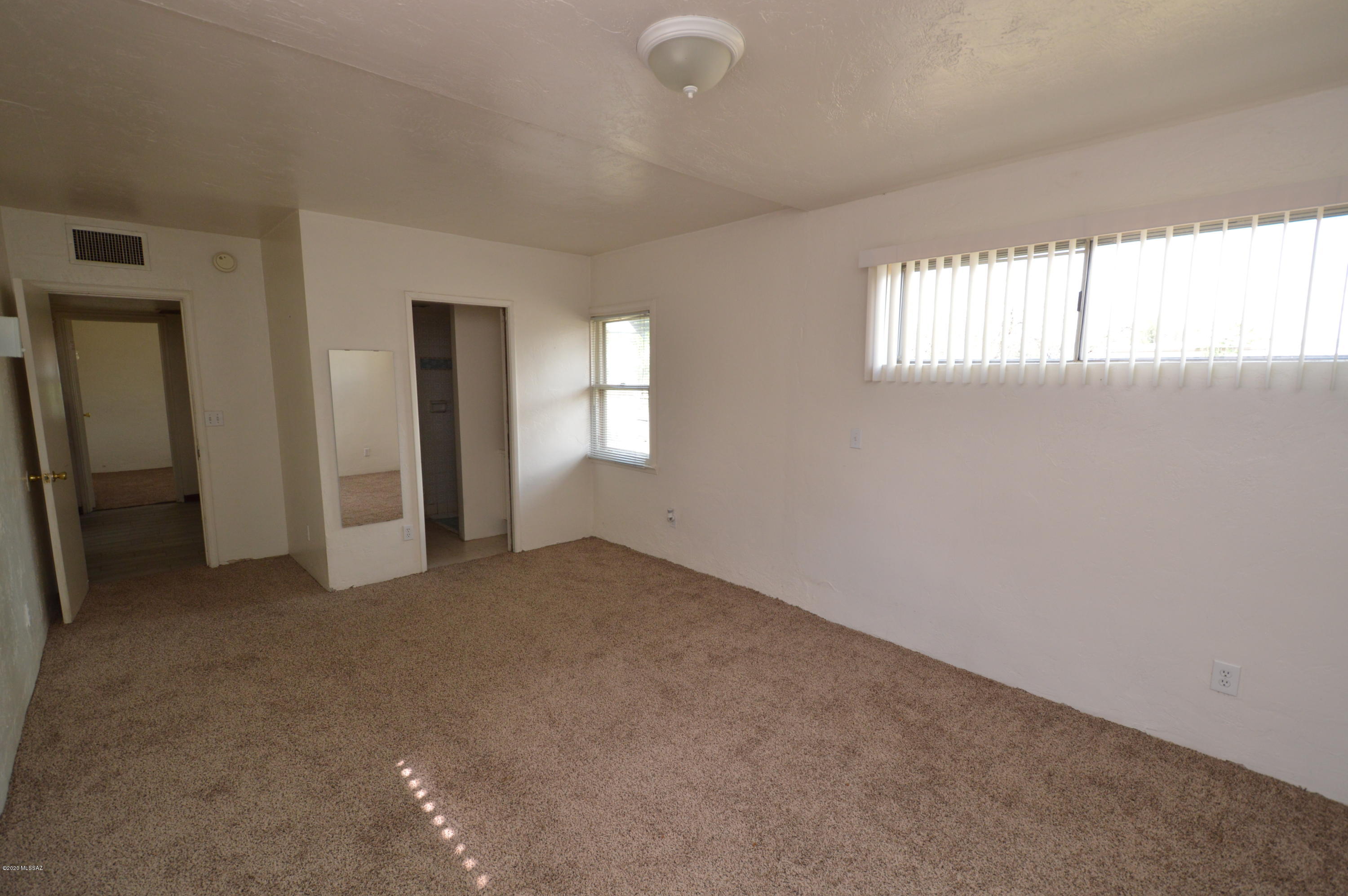 Unsubdivided - Residential Lease