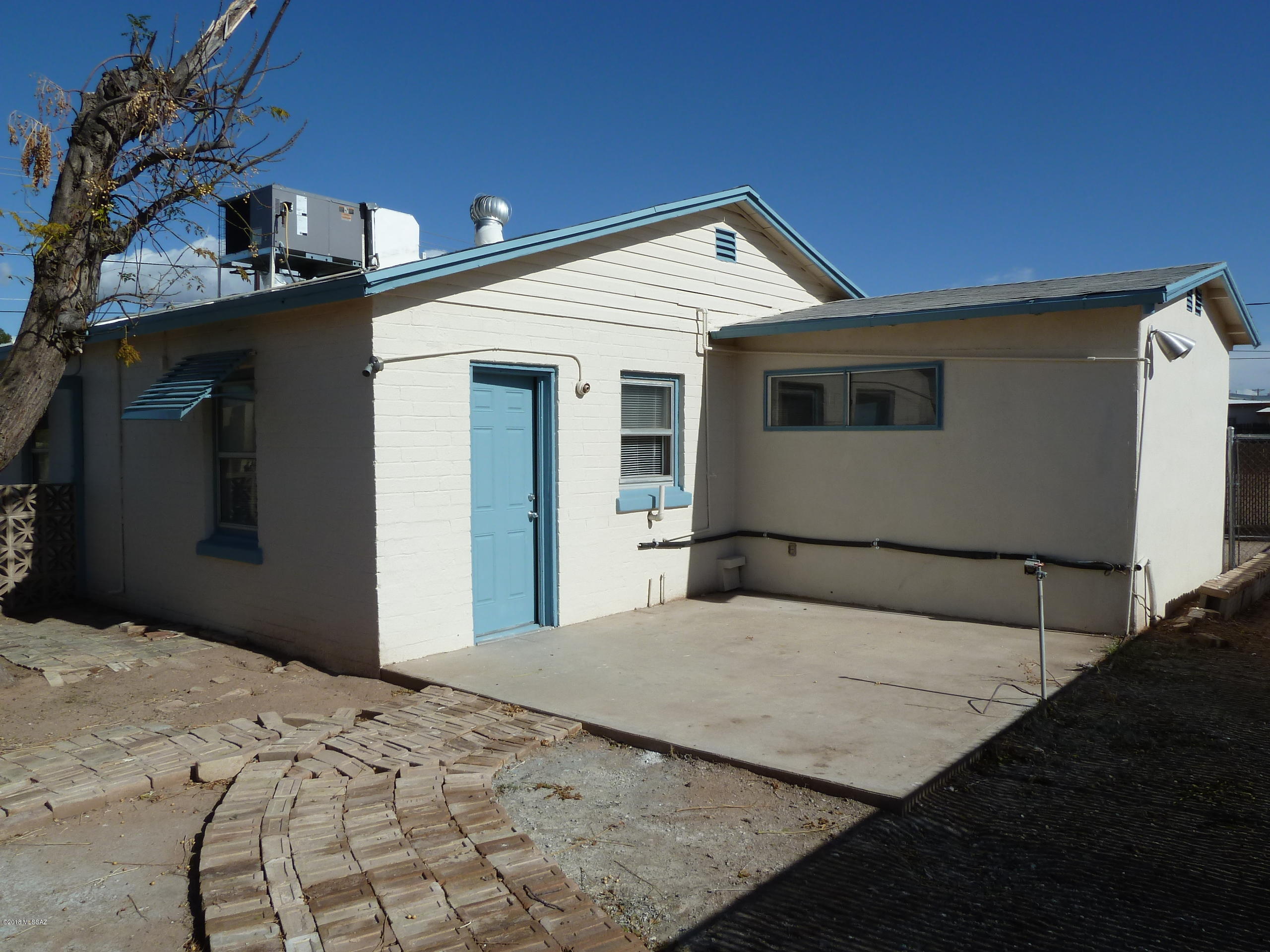 Unsubdivided - Residential Lease