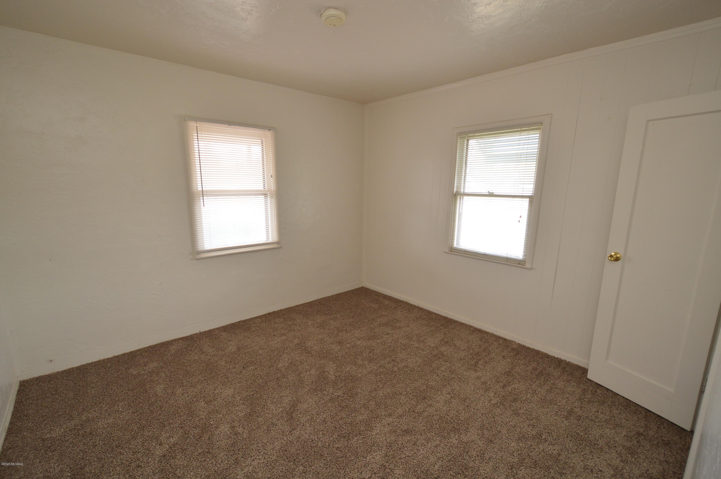 Unsubdivided - Residential Lease