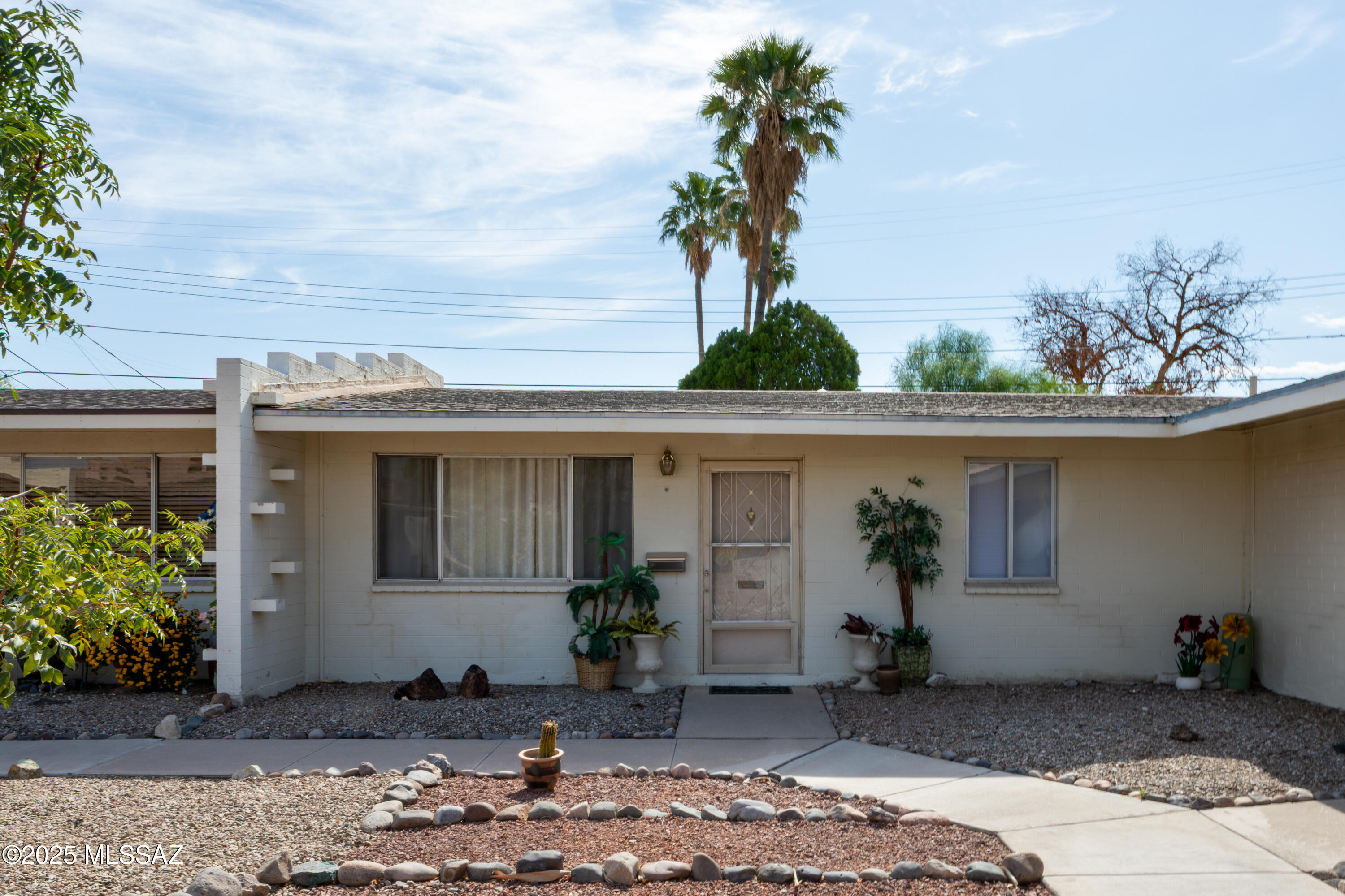 416 N Silverbell Road
