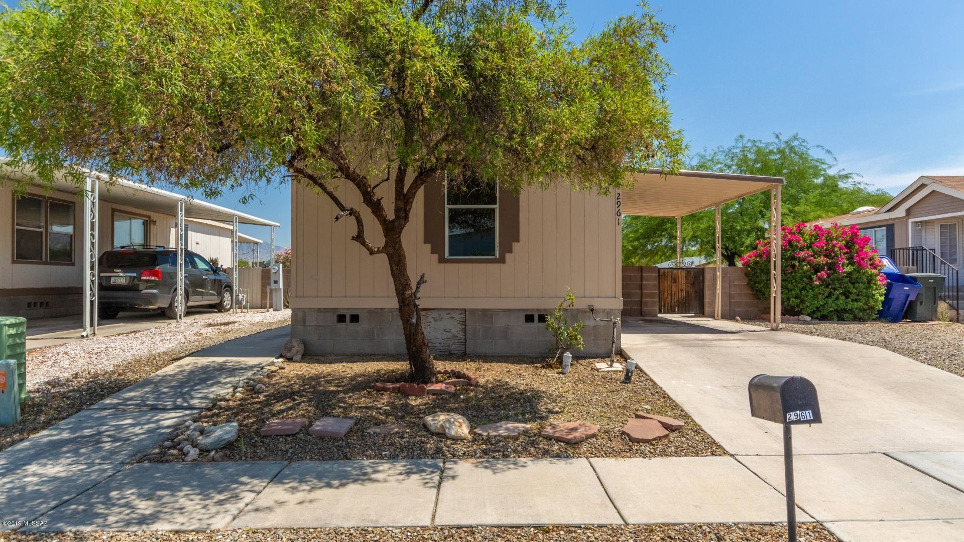 Country Club Terrace (1-108) - Residential