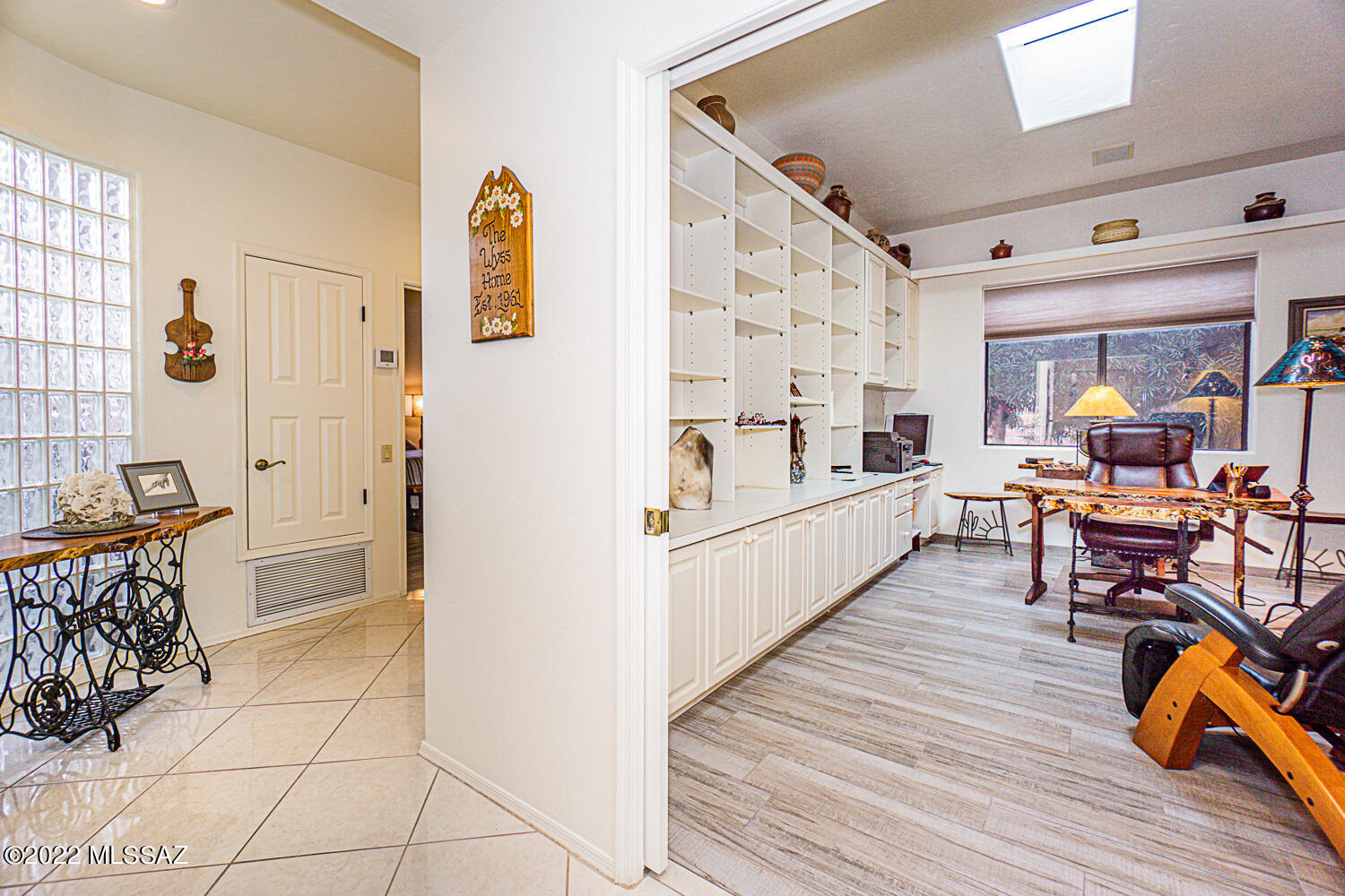 San Ignacio Heights (93-135) - Residential