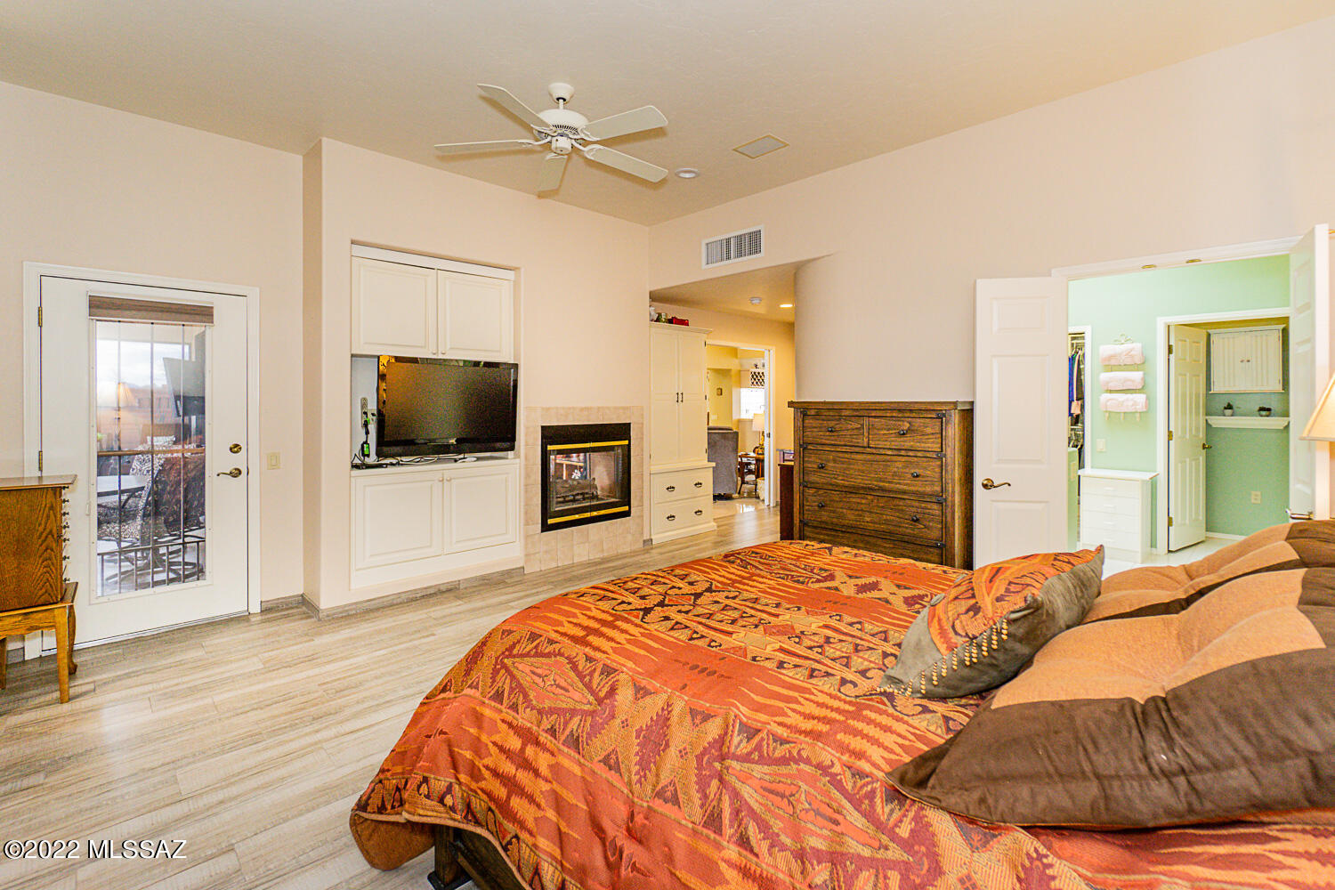 San Ignacio Heights (93-135) - Residential