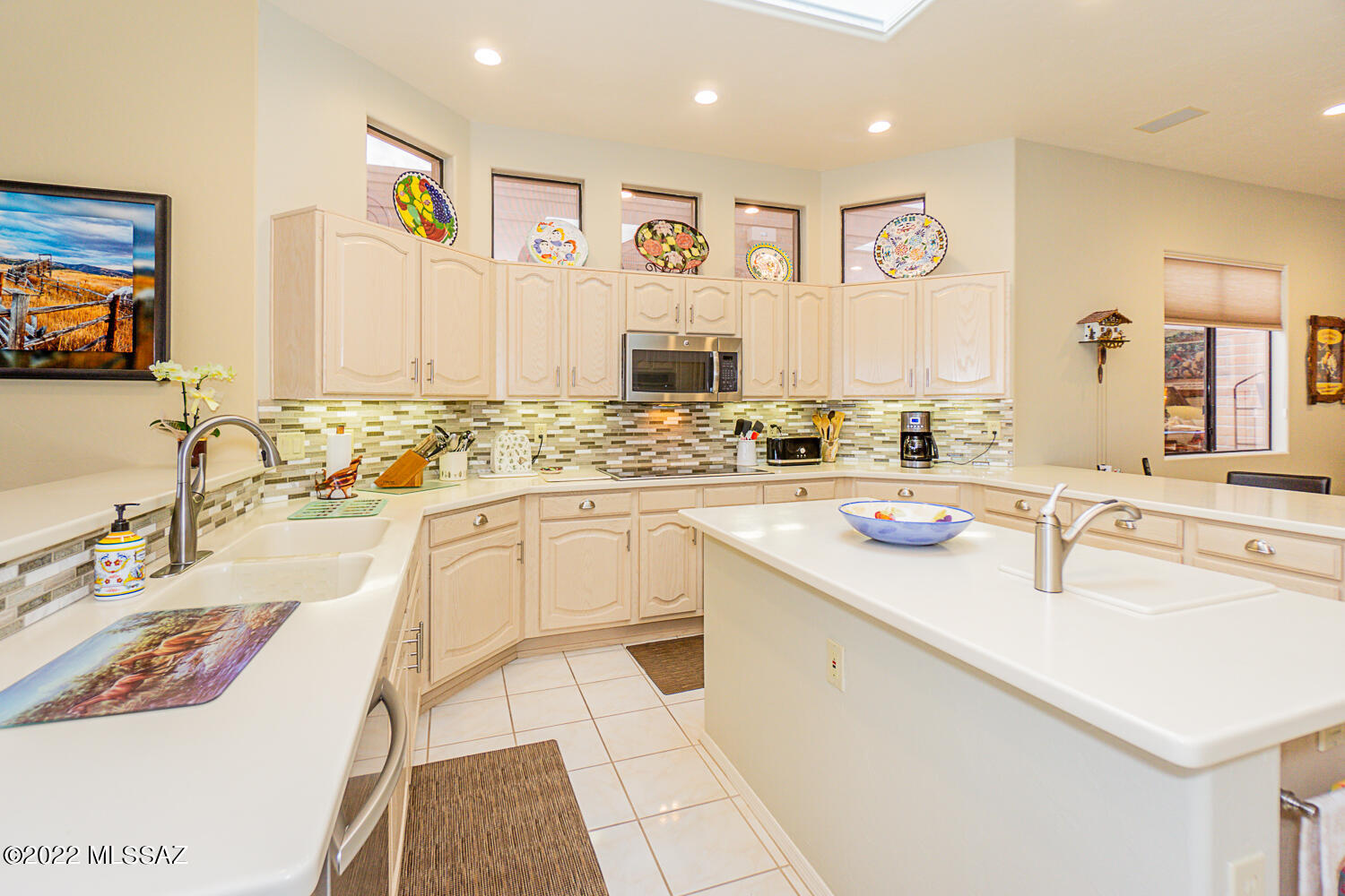 San Ignacio Heights (93-135) - Residential