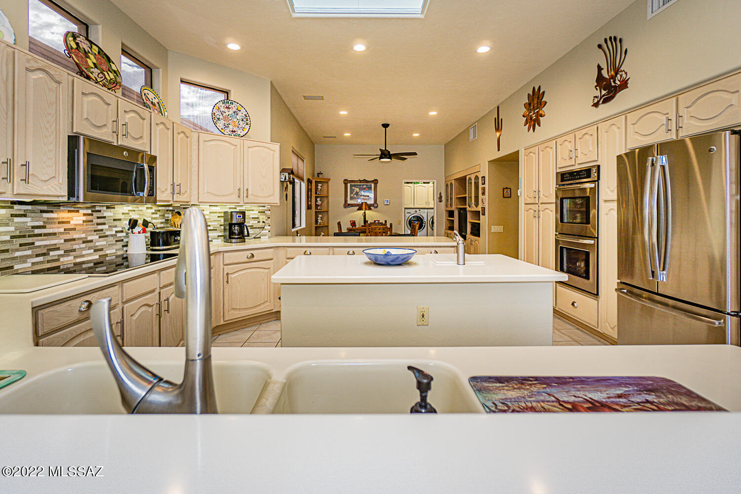 San Ignacio Heights (93-135) - Residential