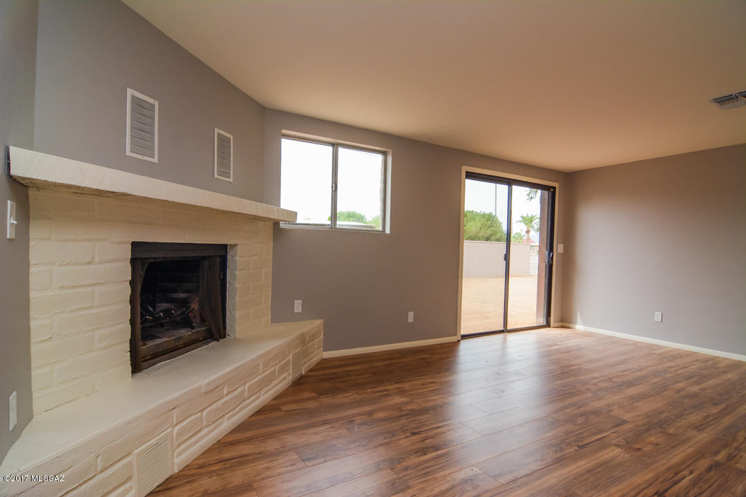 Vista Del Norte - Residential