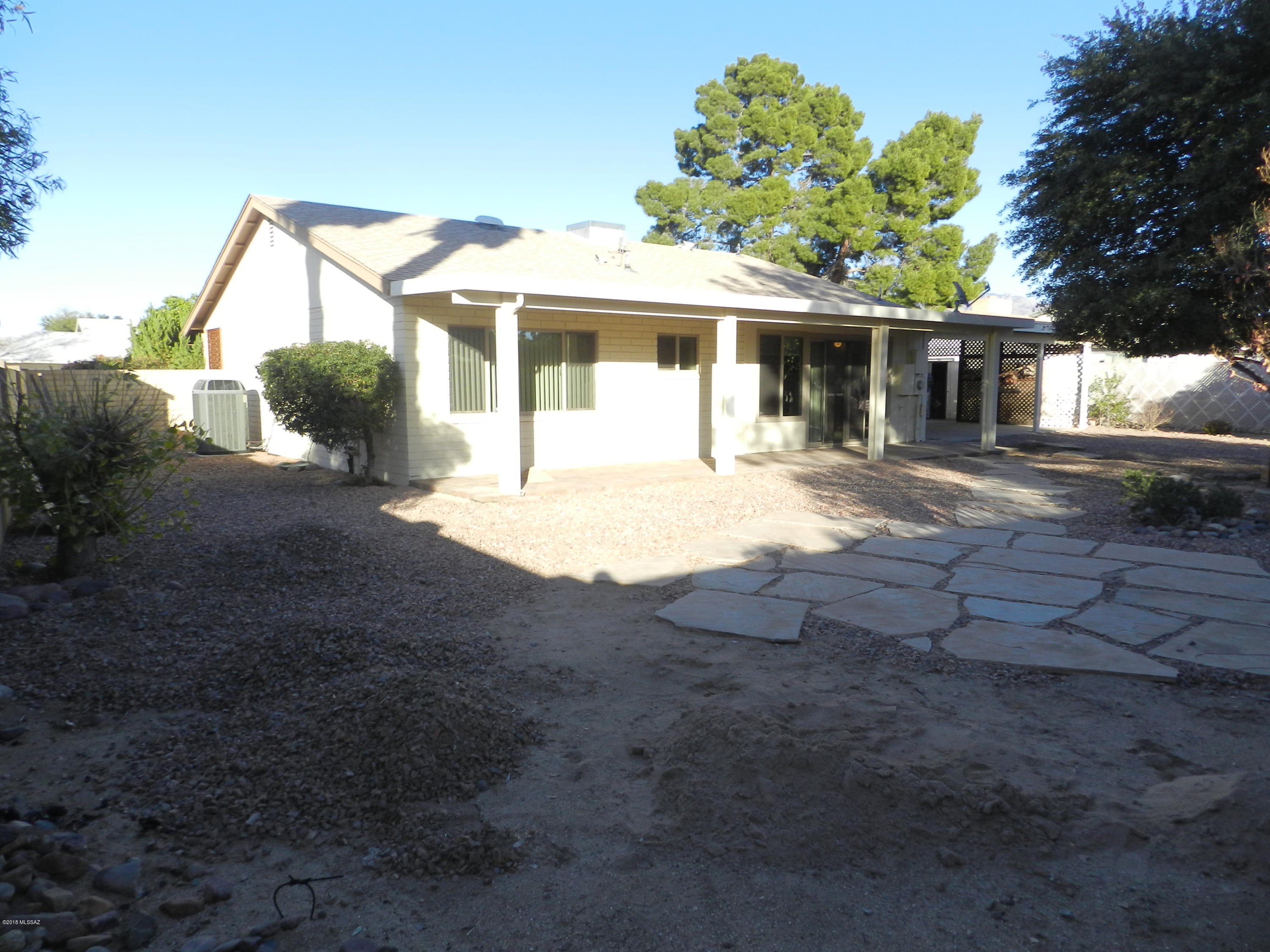 Metropolitan No.1 (60-257) - Residential Lease