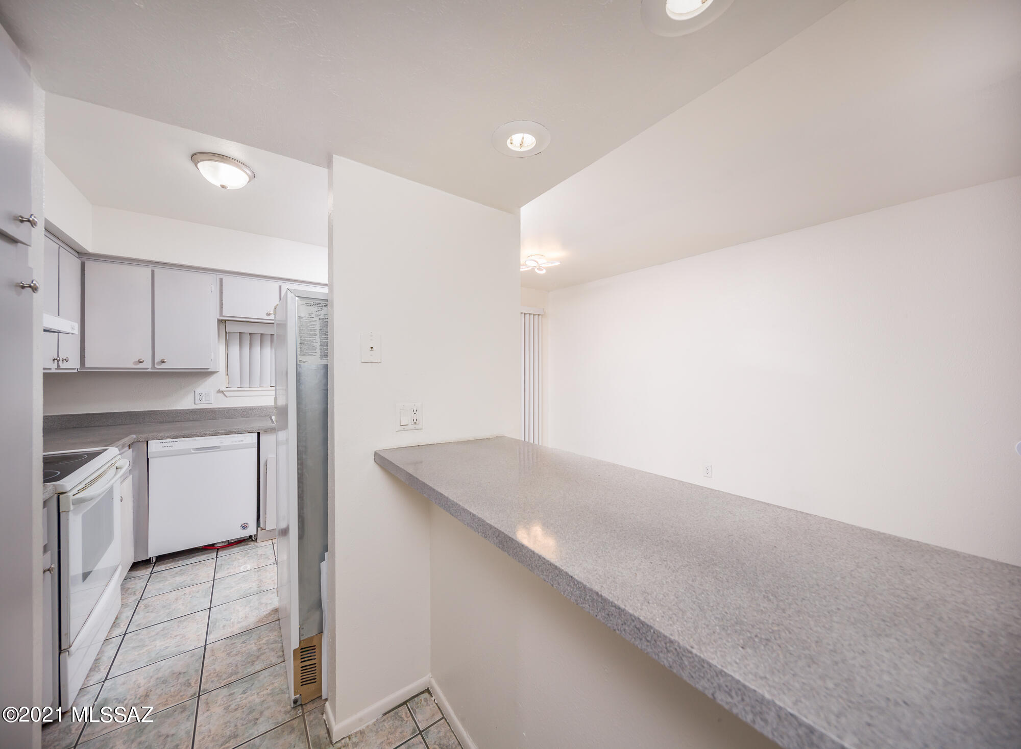 Las Colinas Condominiums - Residential