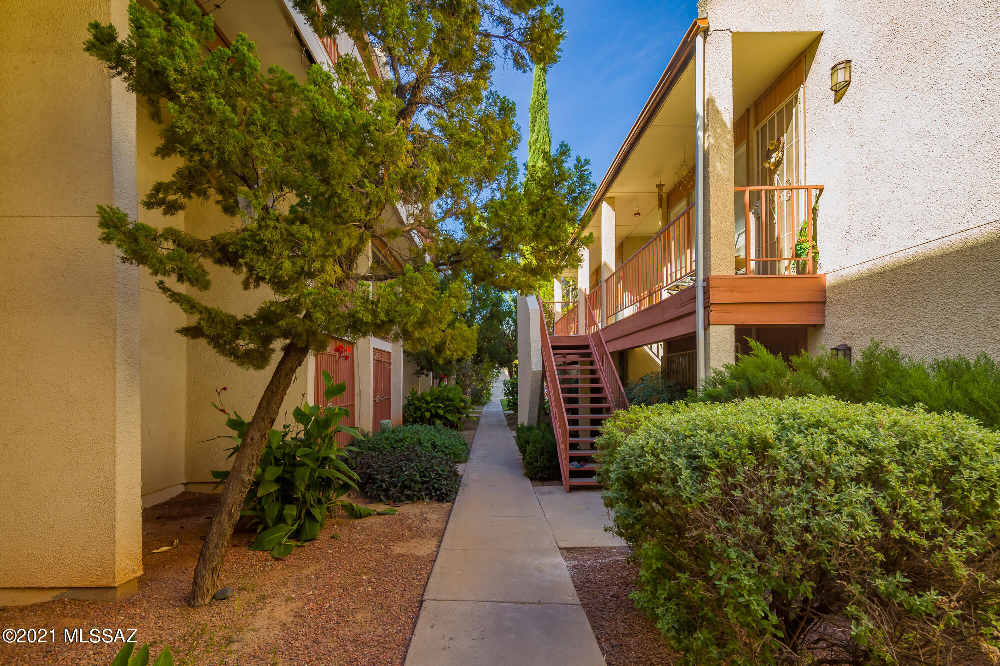 Las Colinas Condominiums - Residential