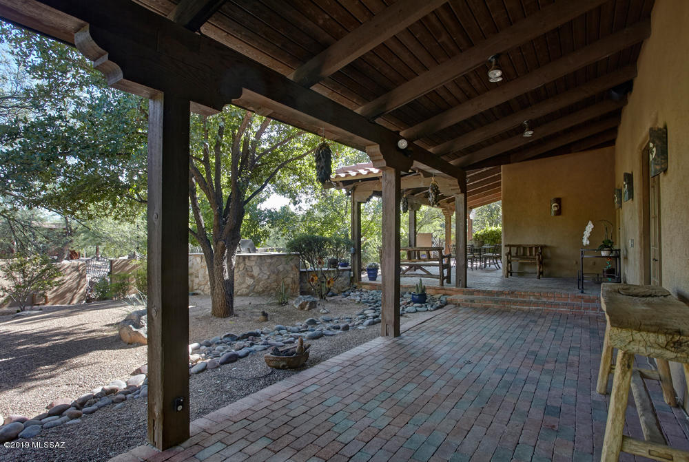 La Cienega (1-17) - Residential