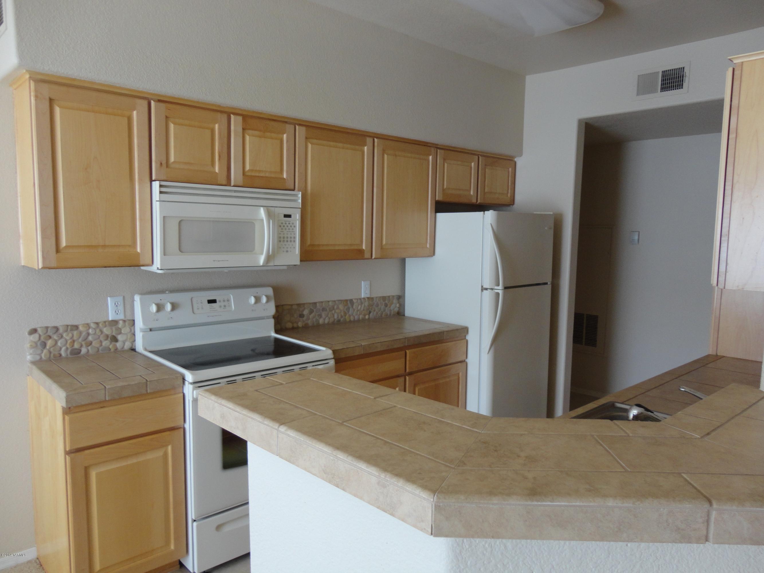 Pinnacle Canyon Condominium - Residential