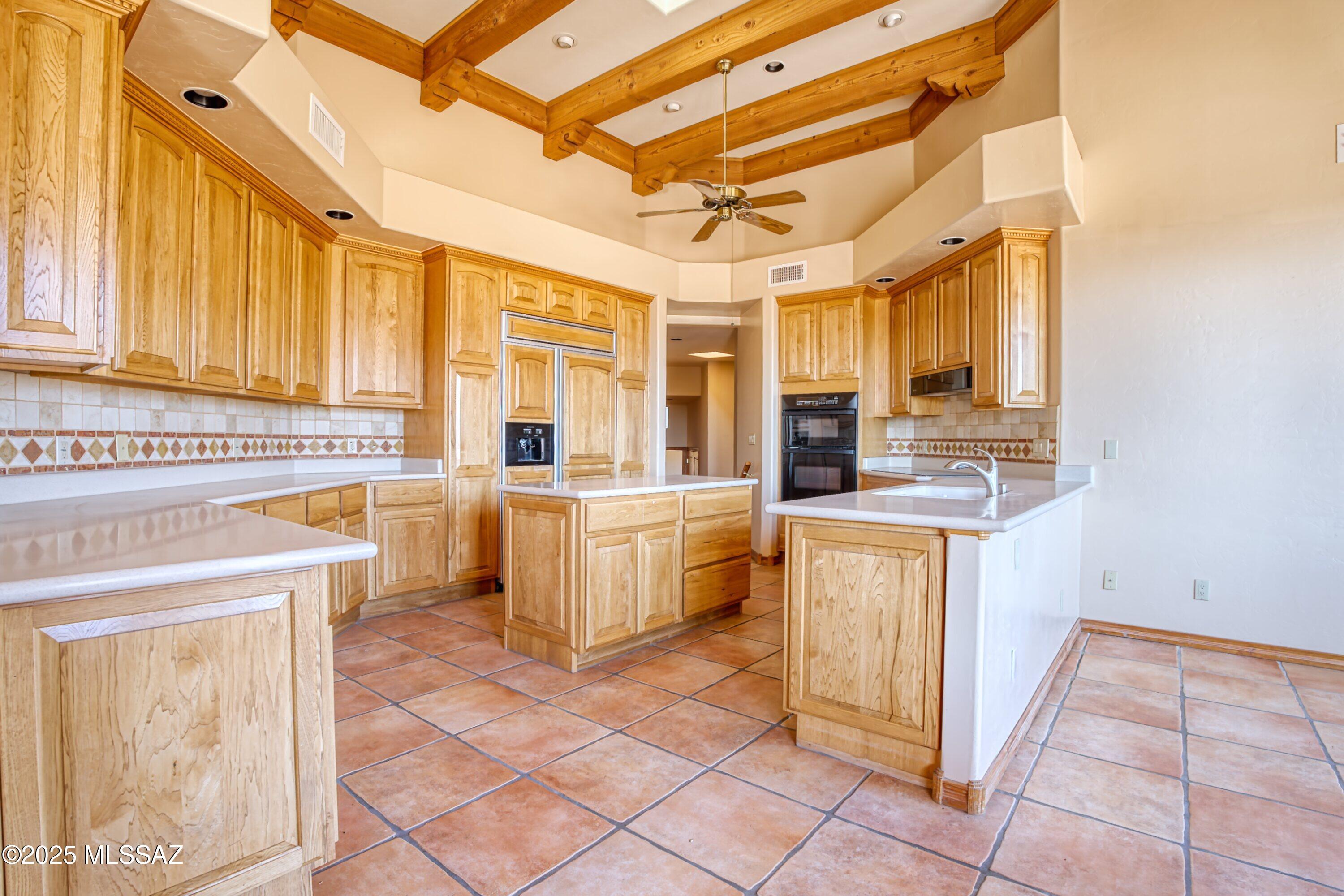 505 W Red Mountain Place