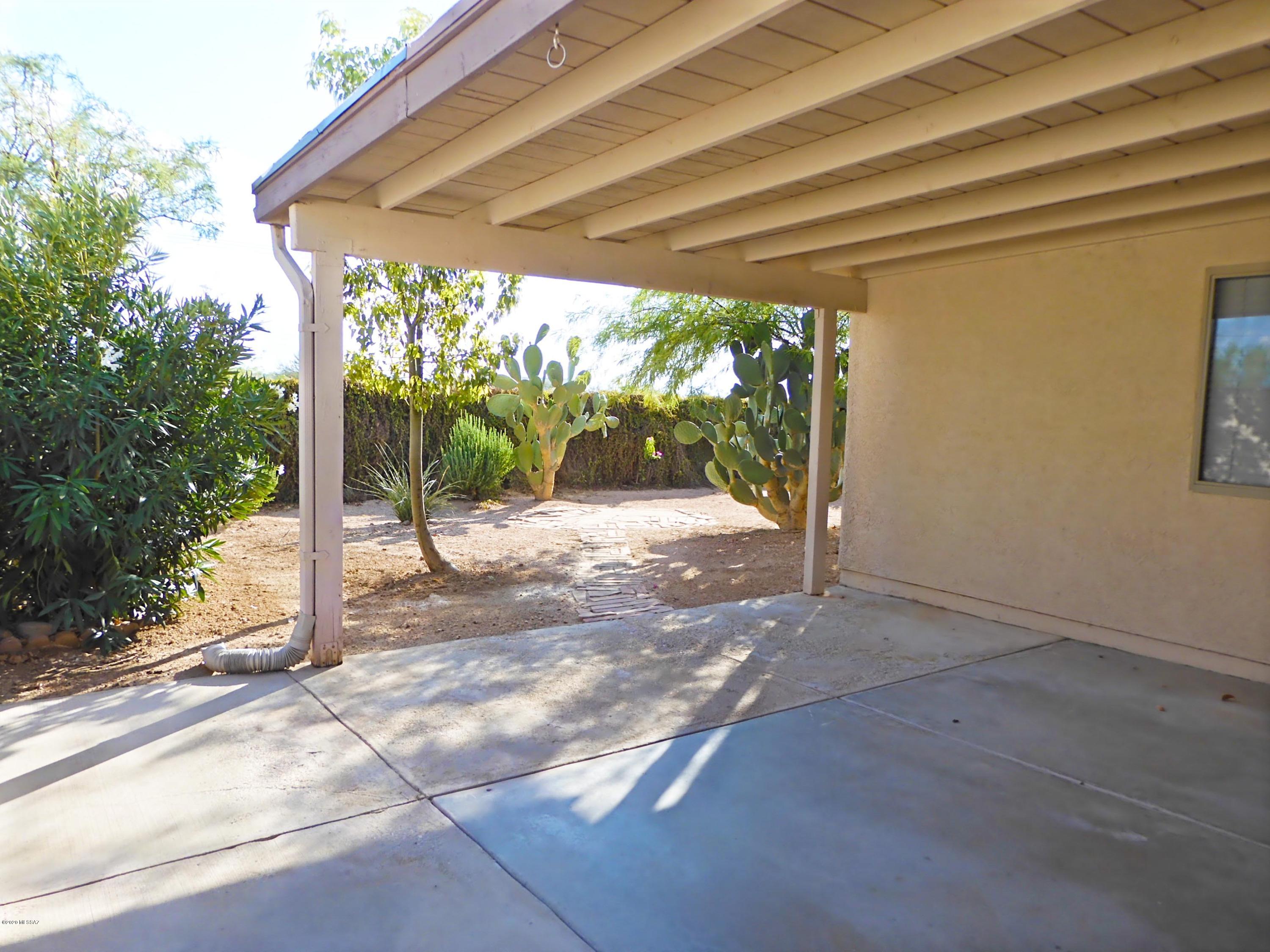Hacienda Del Oro (1-879) - Residential Lease
