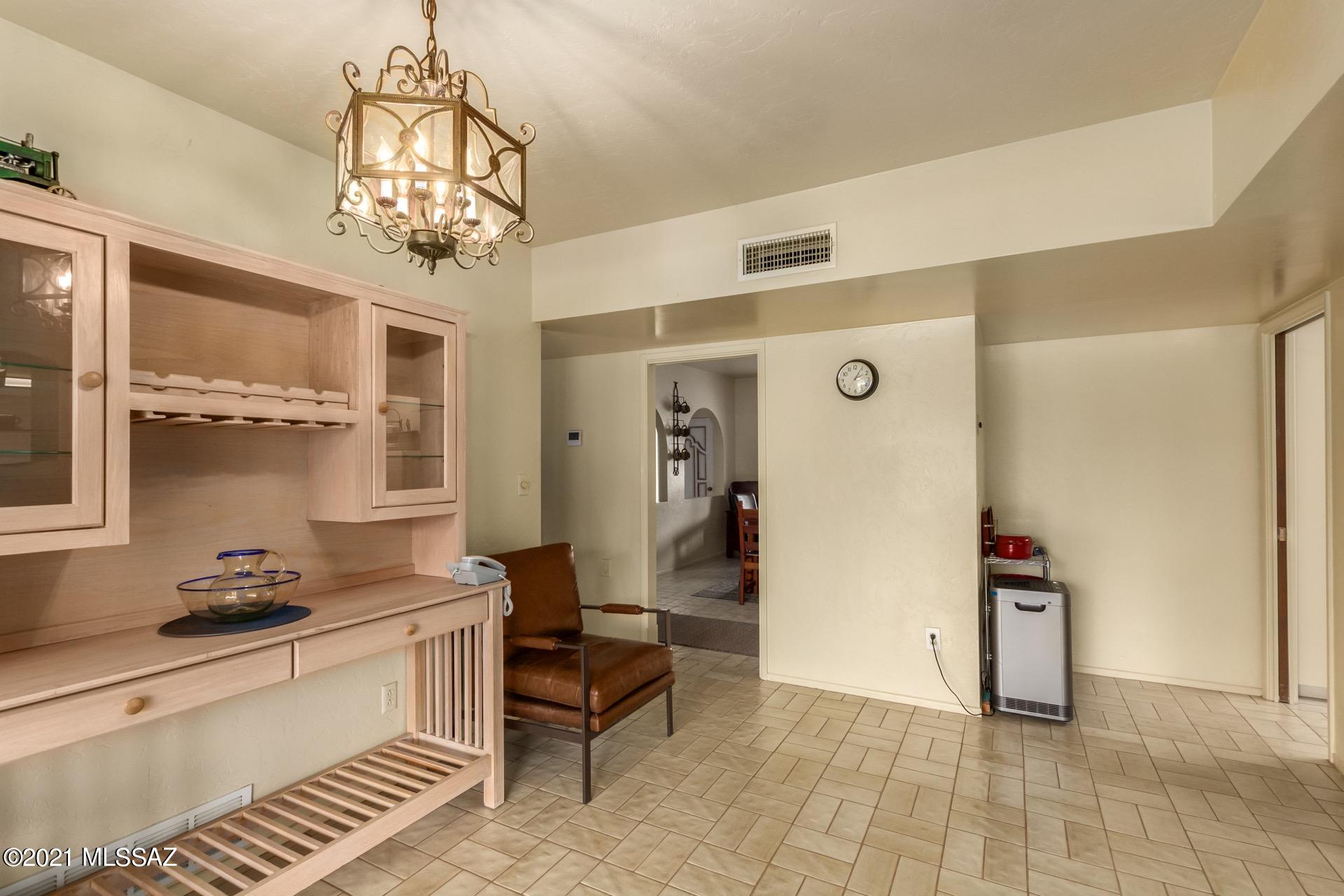 Tanque Verde Village - Residential