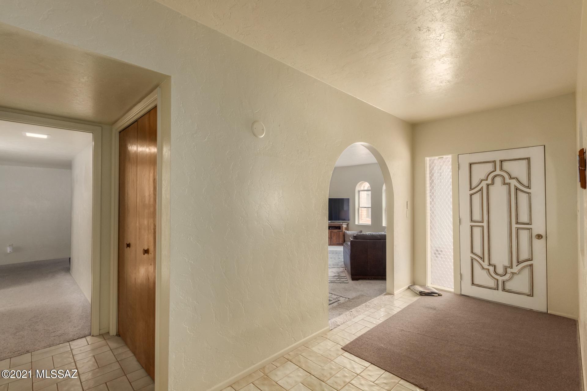 Tanque Verde Village - Residential