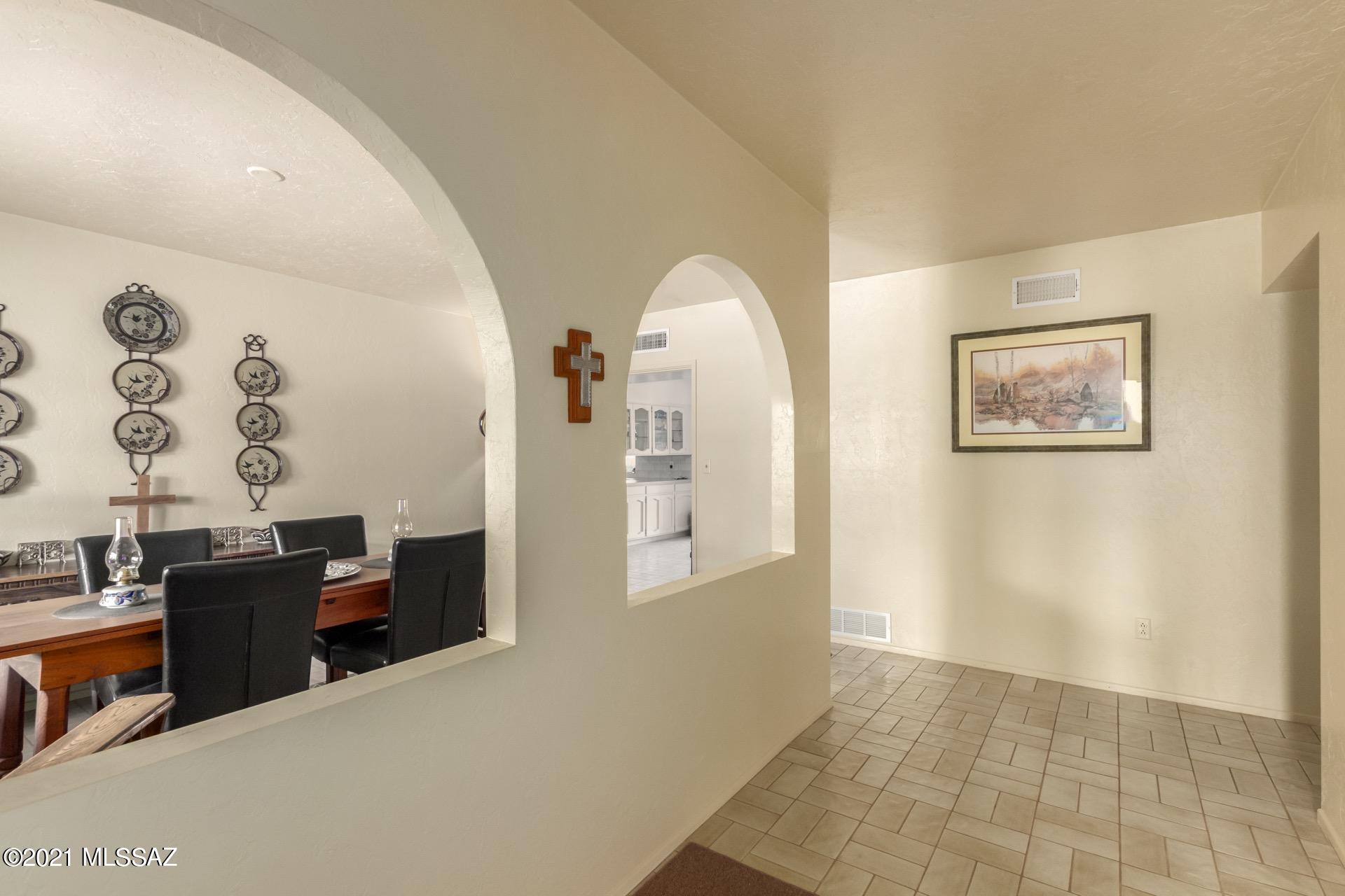 Tanque Verde Village - Residential